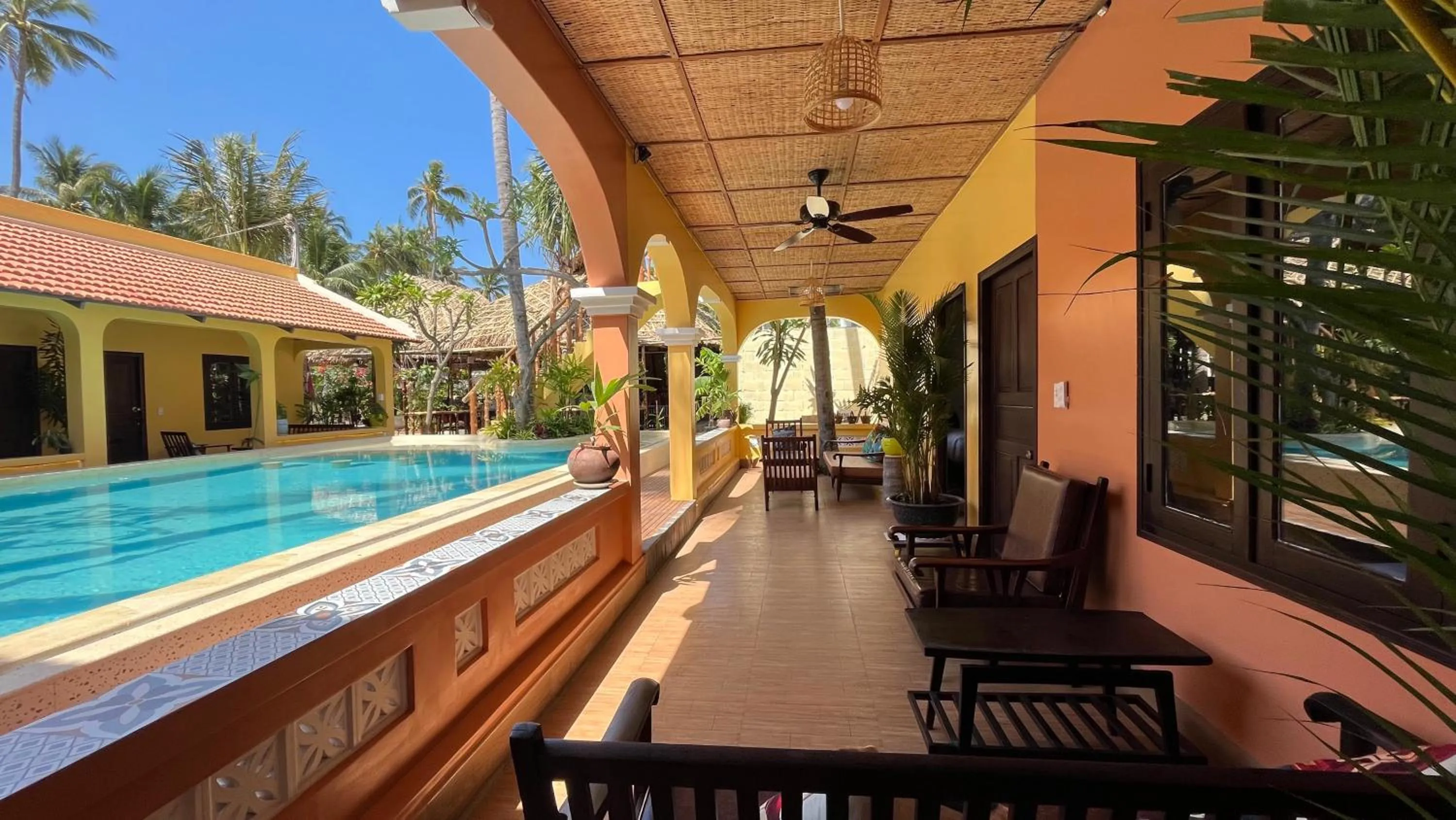 Swimming pool in Mi Nhon Em Hotel Muine