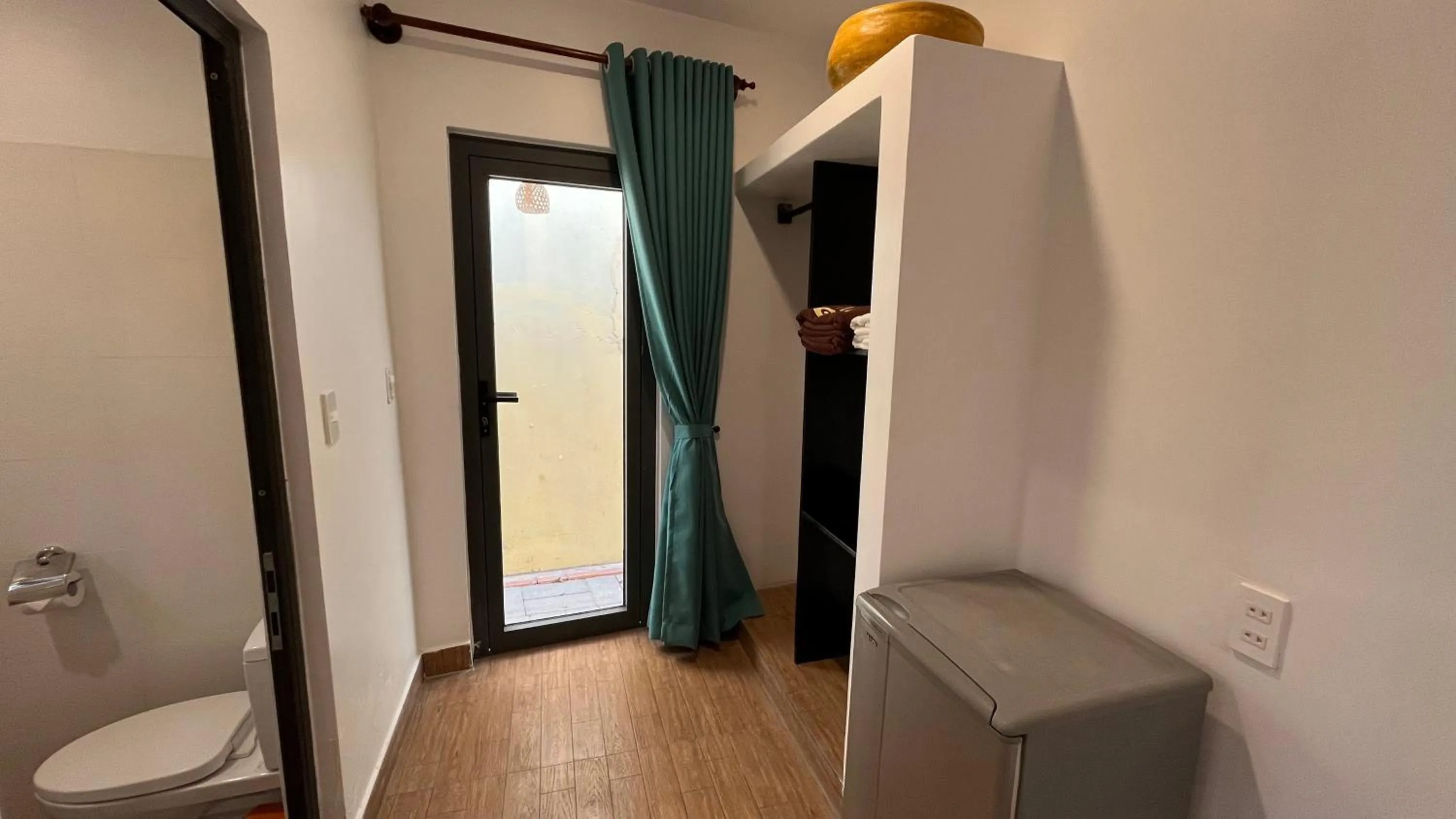 oven in Mi Nhon Em Hotel Muine