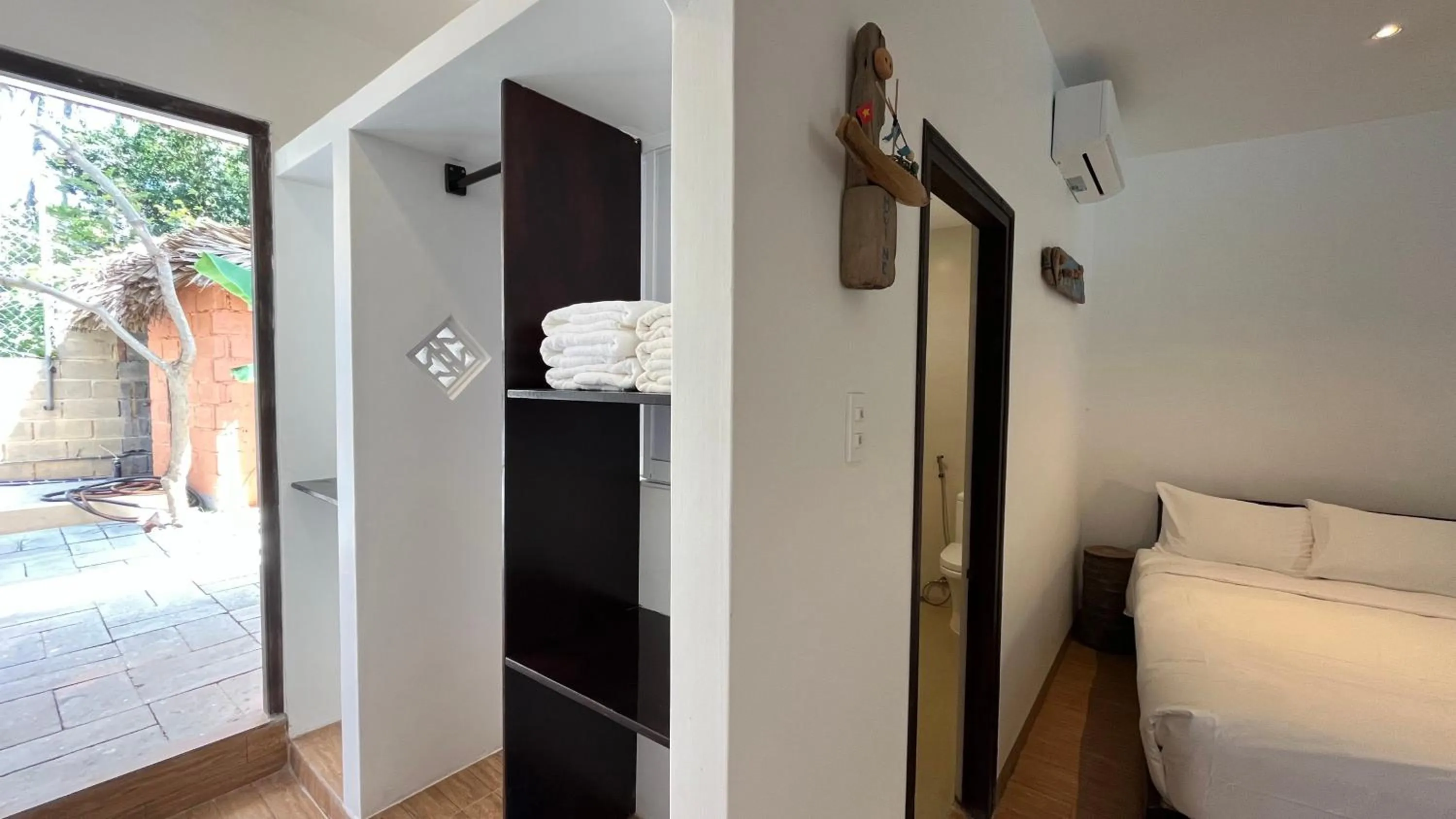 View (from property/room), Bed in Mi Nhon Em Hotel Muine