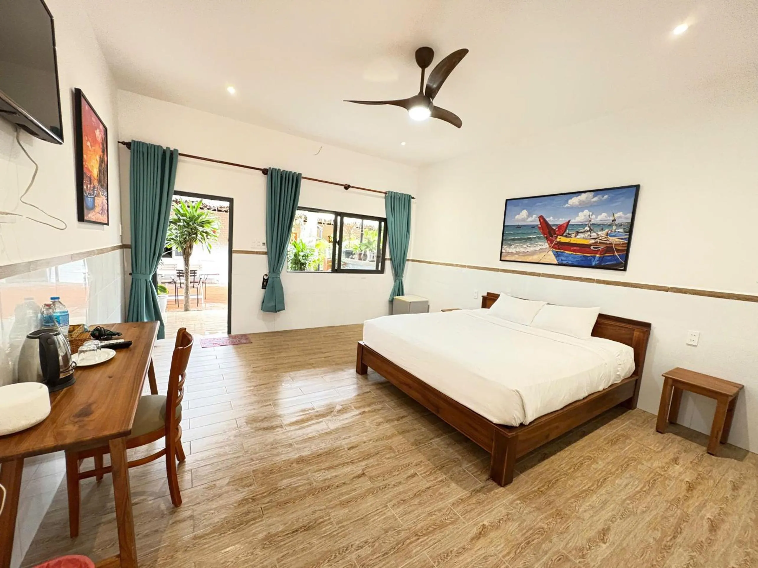 Bed in Mi Nhon Em Hotel Muine