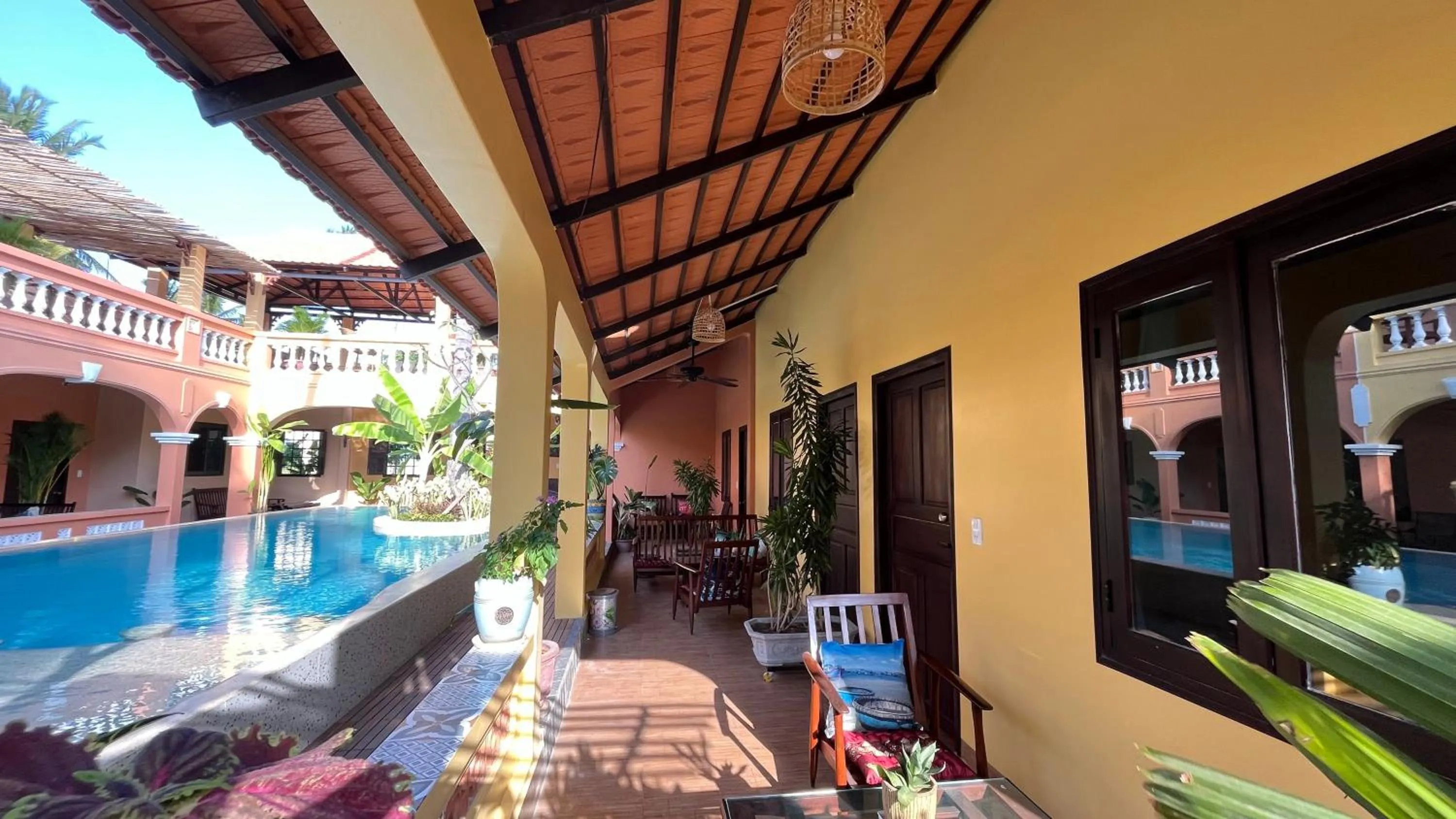 Swimming pool in Mi Nhon Em Hotel Muine