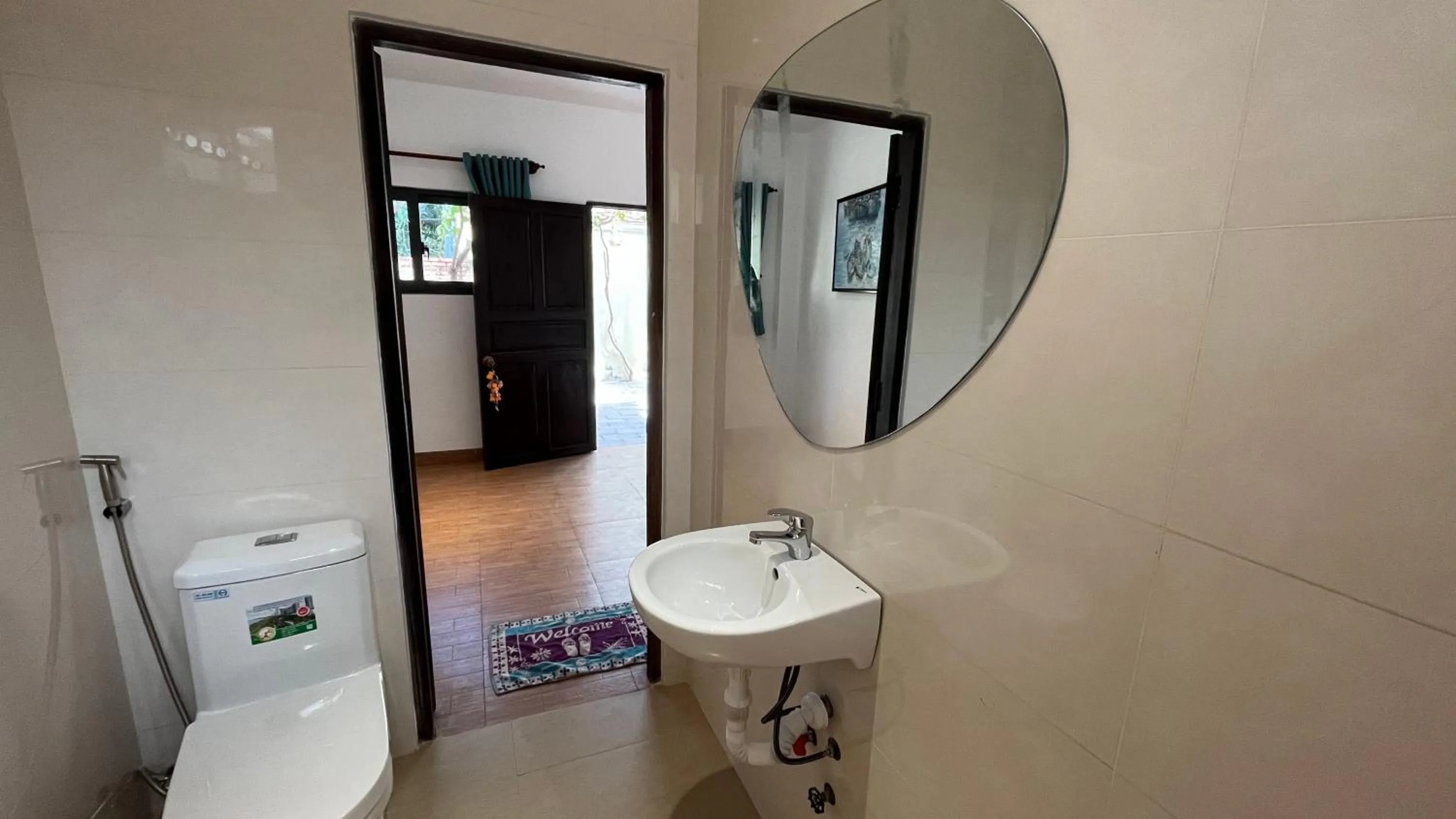 Toilet in Mi Nhon Em Hotel Muine