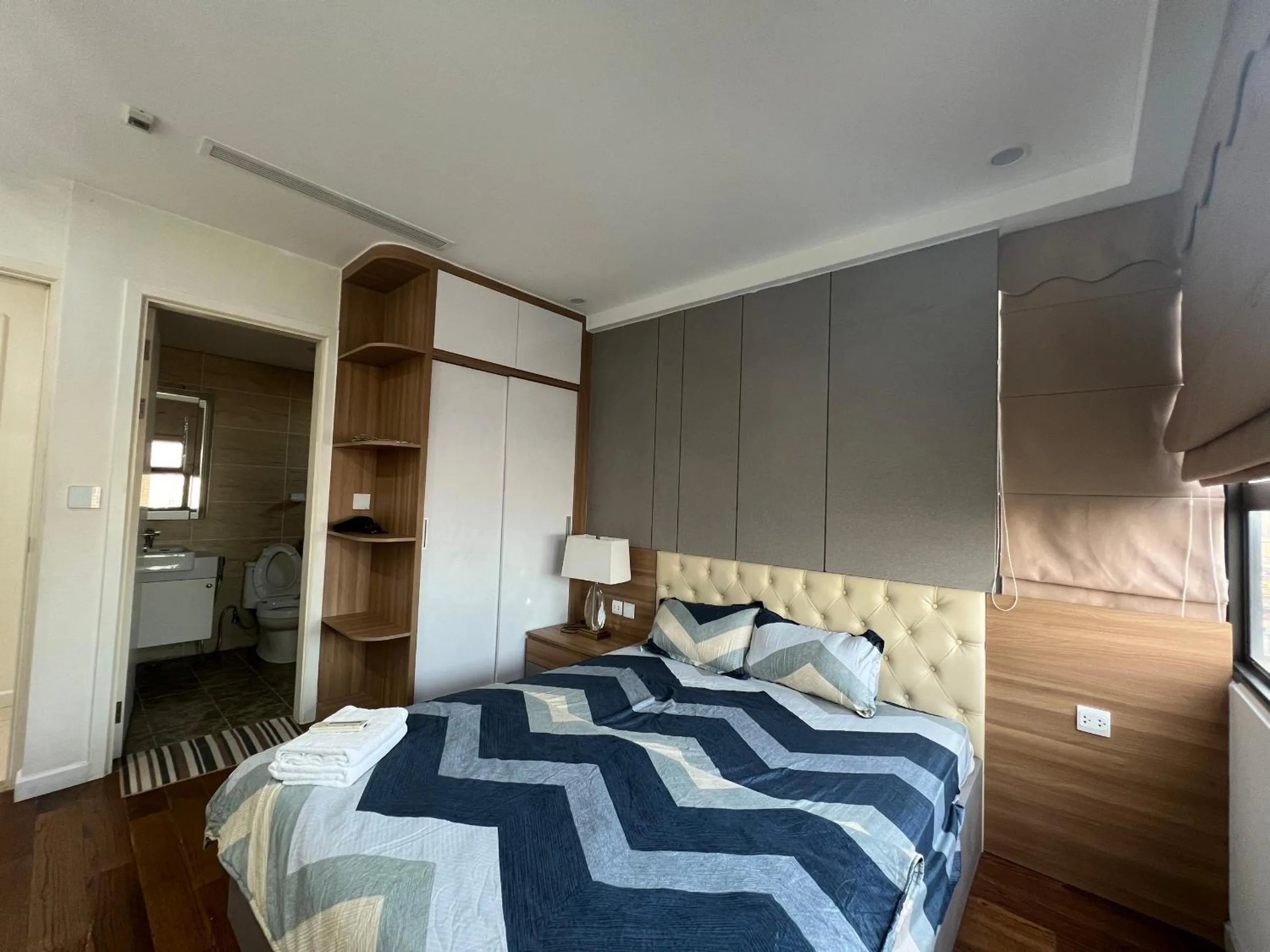 Bed in Vinhomes D'Capital - 119 Trần Duy Hưng-Trung Hoà-Cầu Giấy