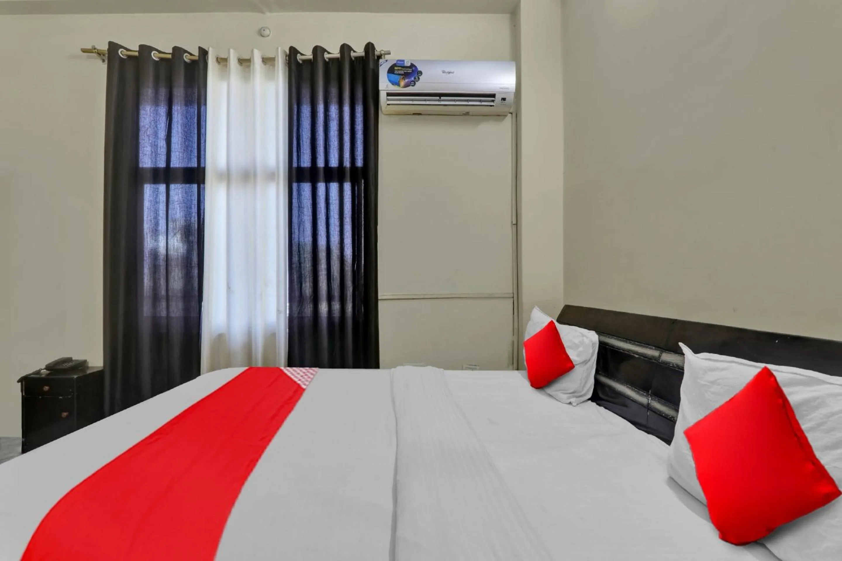 Bedroom, Bed in Super Hotel O New A V Hospitality