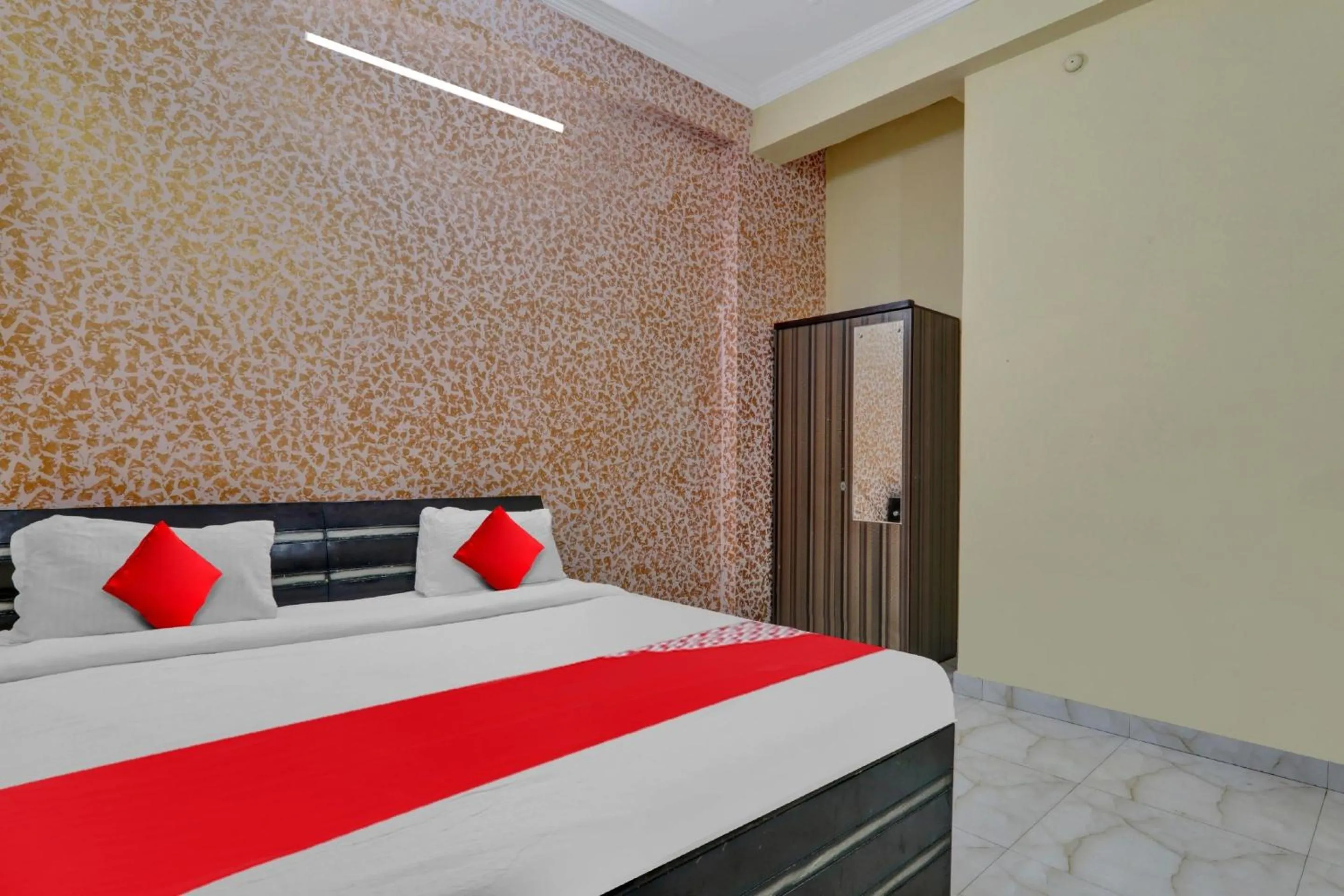 Bedroom, Bed in Super Hotel O New A V Hospitality