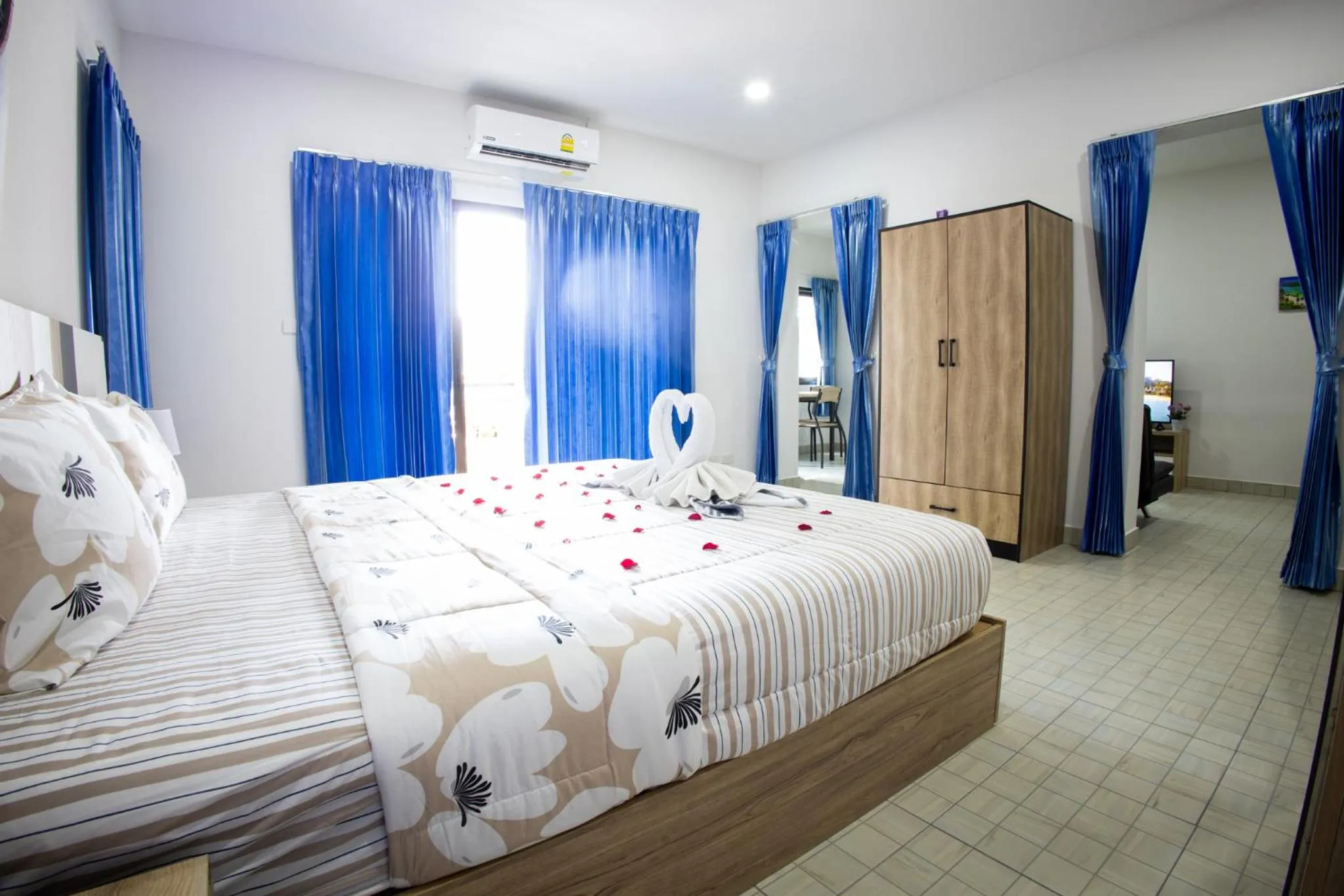 Bed in Grand View Premium