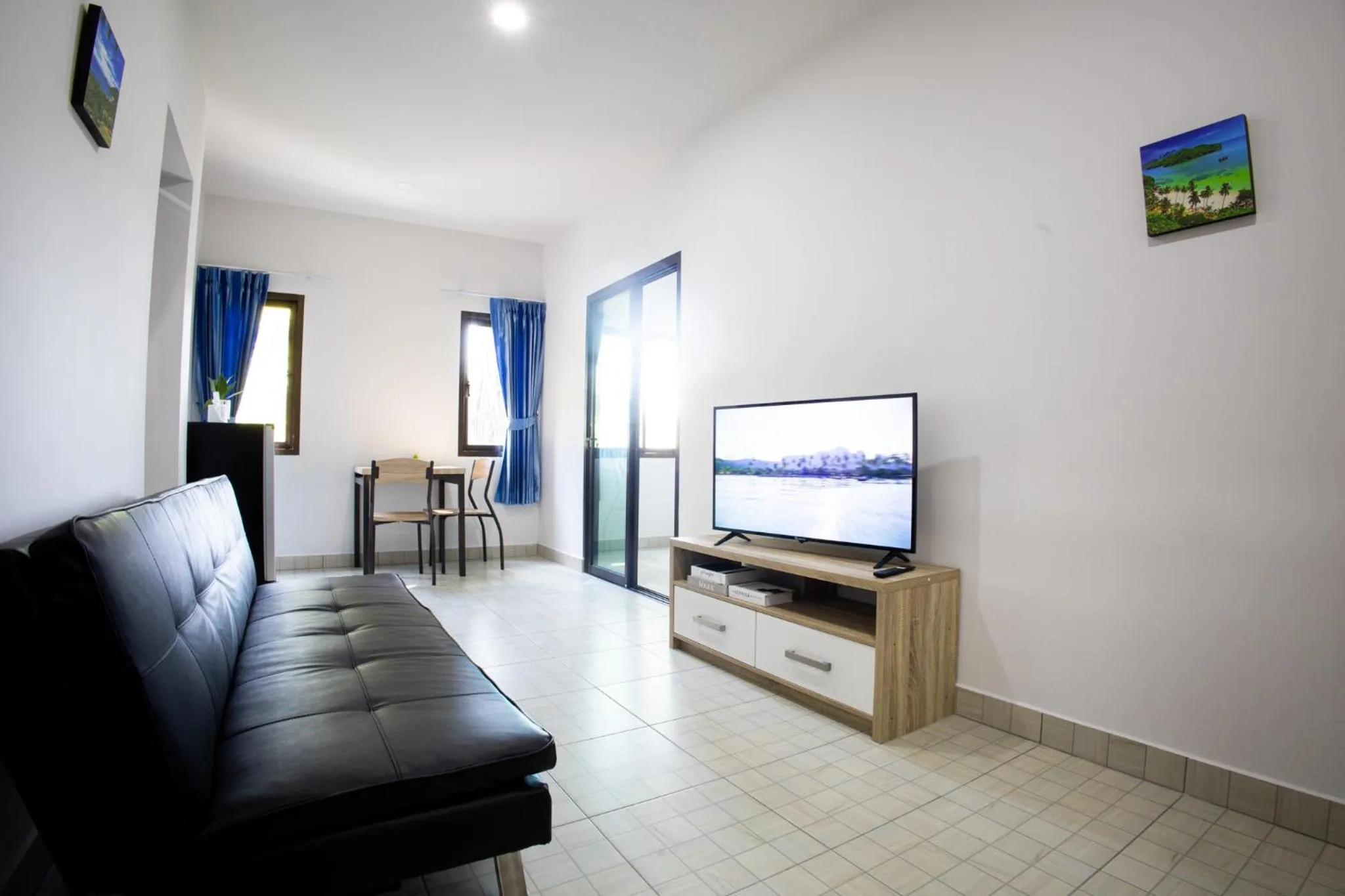 TV and multimedia in Grand View Premium