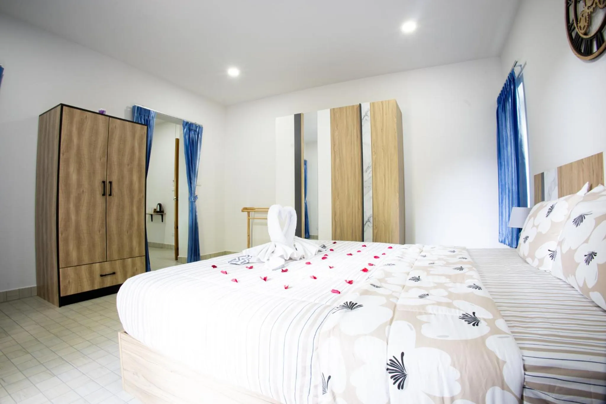 Bed in Grand View Premium