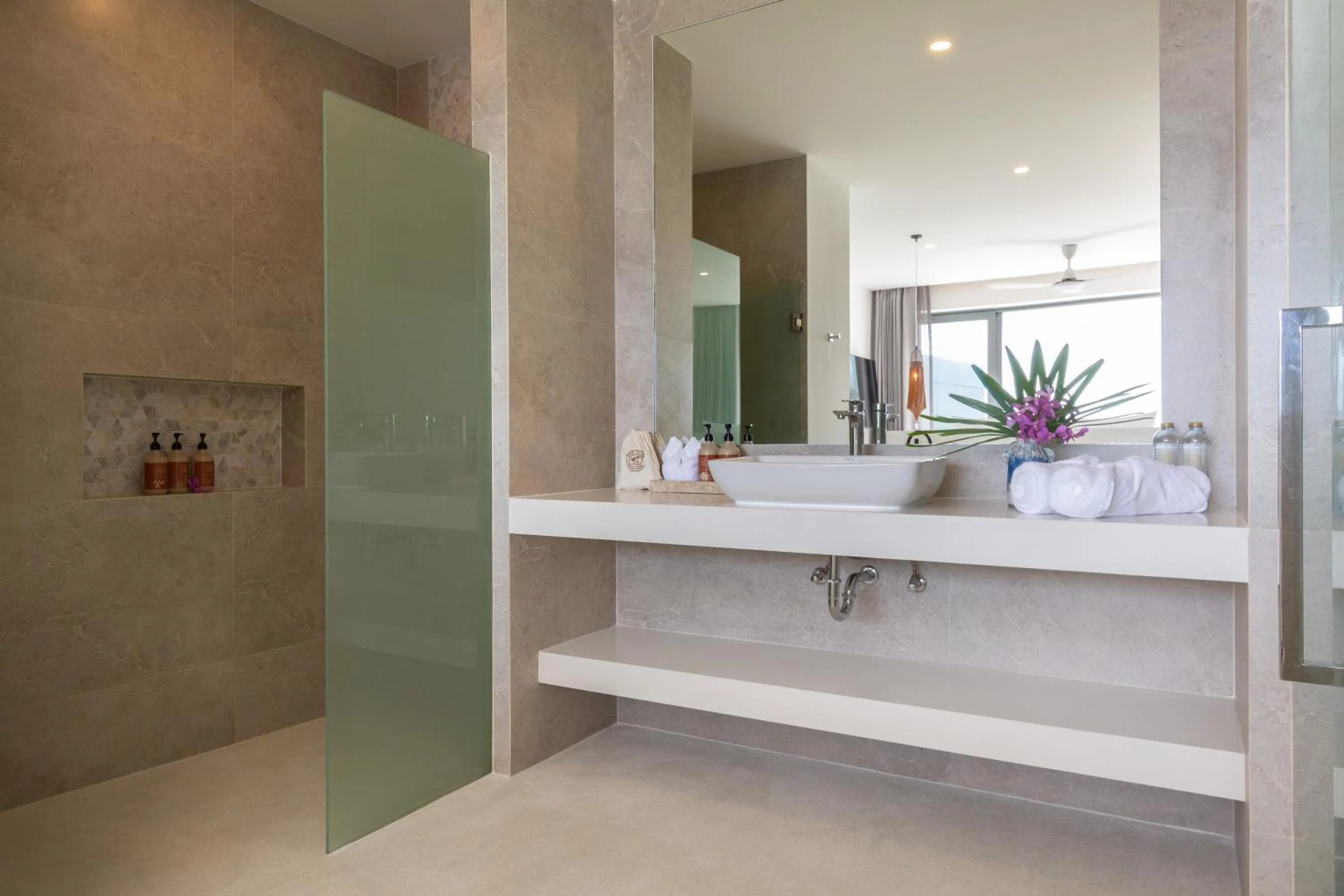 Bathroom in Zog Villas