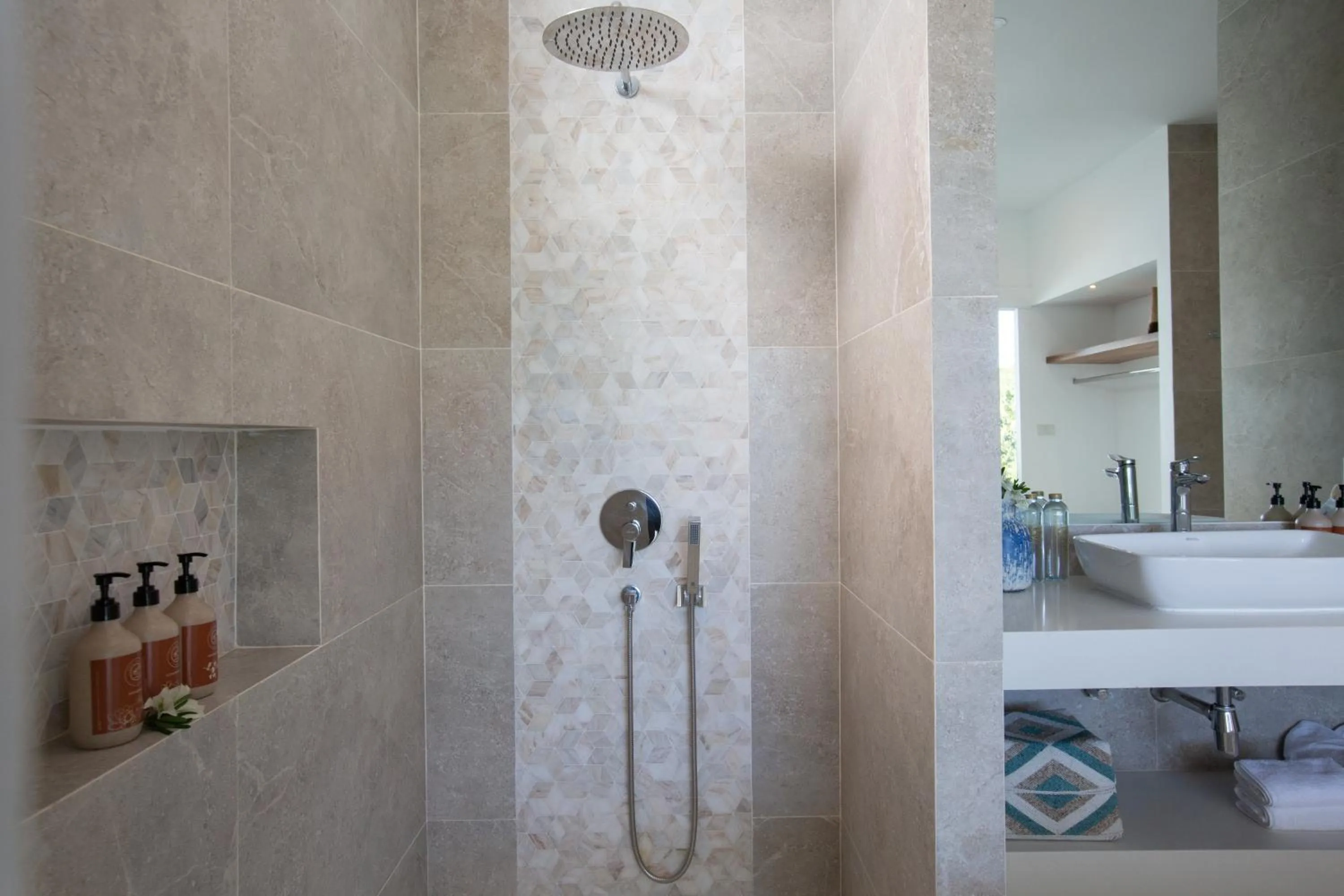 Shower in Zog Villas