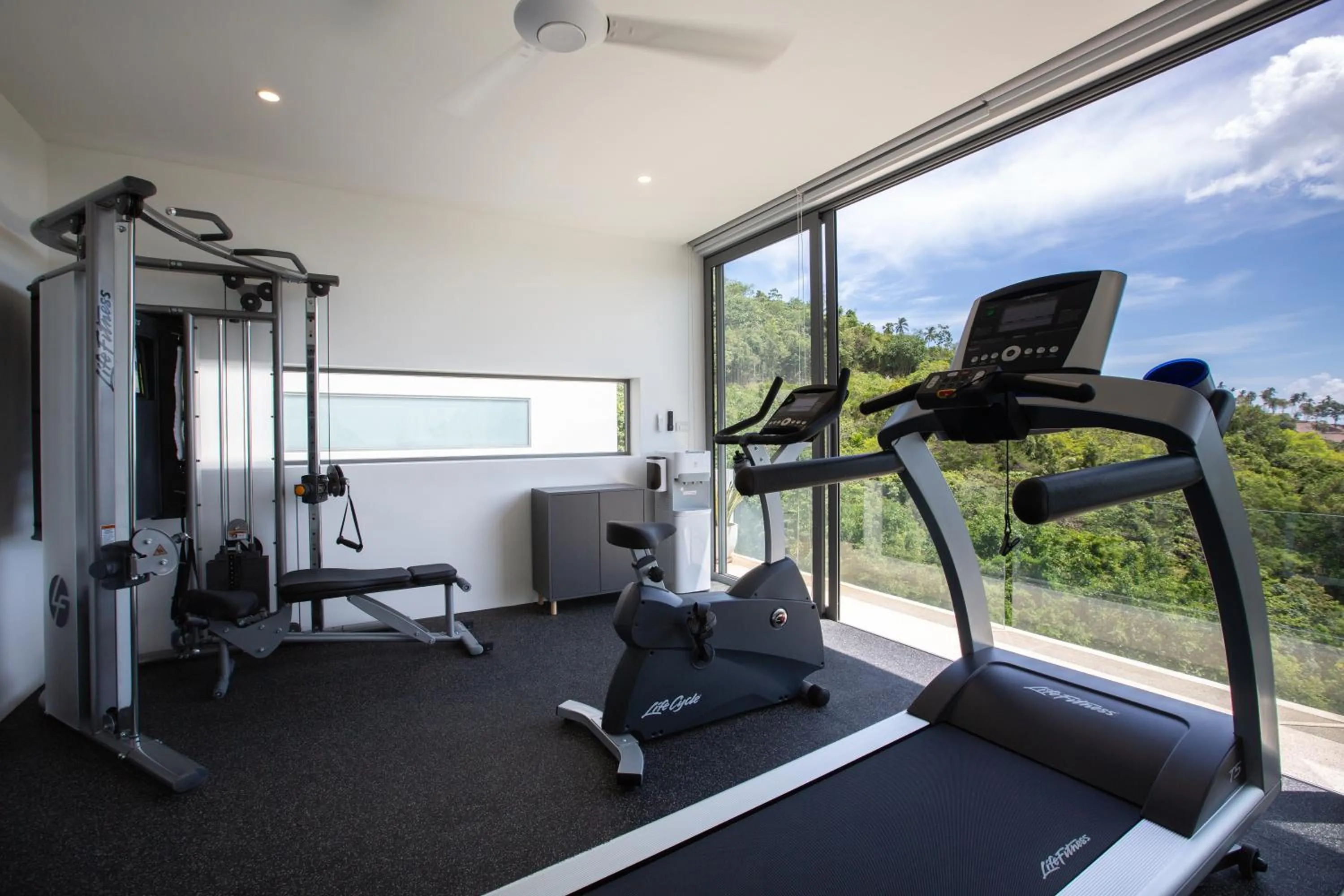Fitness centre/facilities in Zog Villas