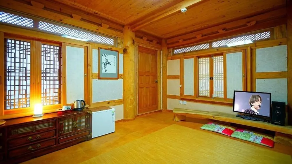 Kumwondang Jeonju Hanokstay