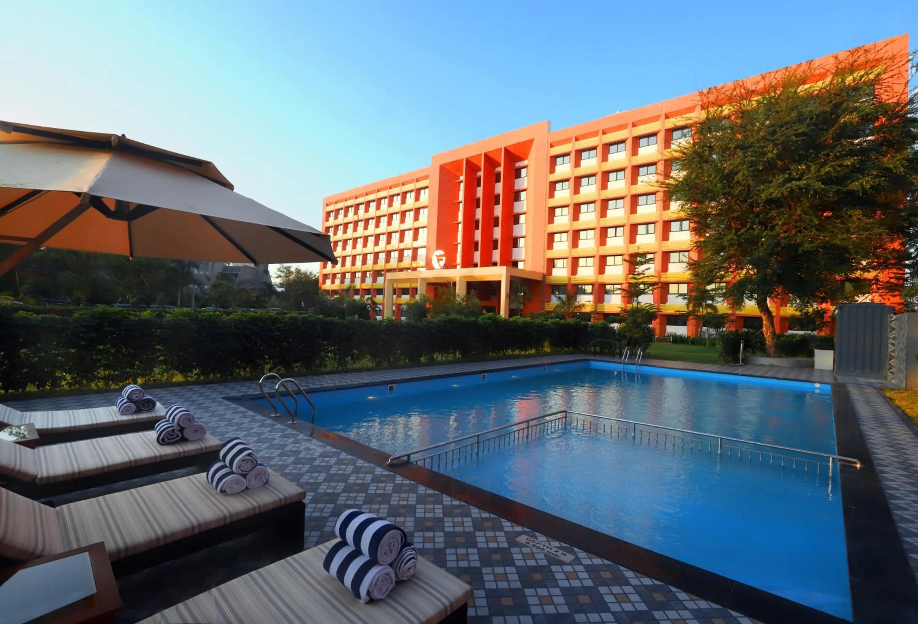 Swimming pool in Fortune Statue Of Unity, Ekta Nagar - Member ITC Hotels' Group