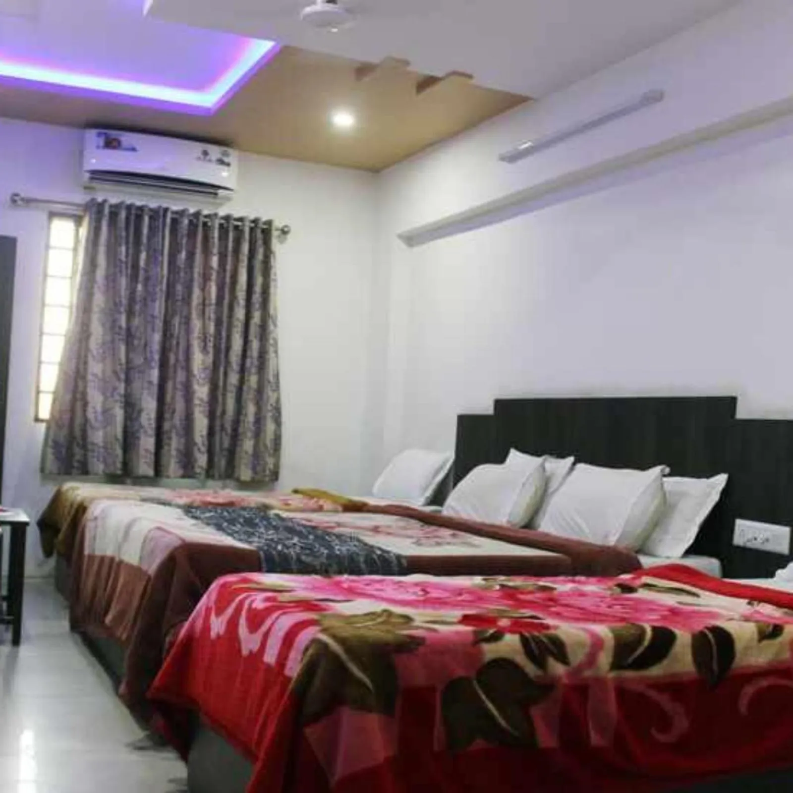 Bed in Hotel Long Stay