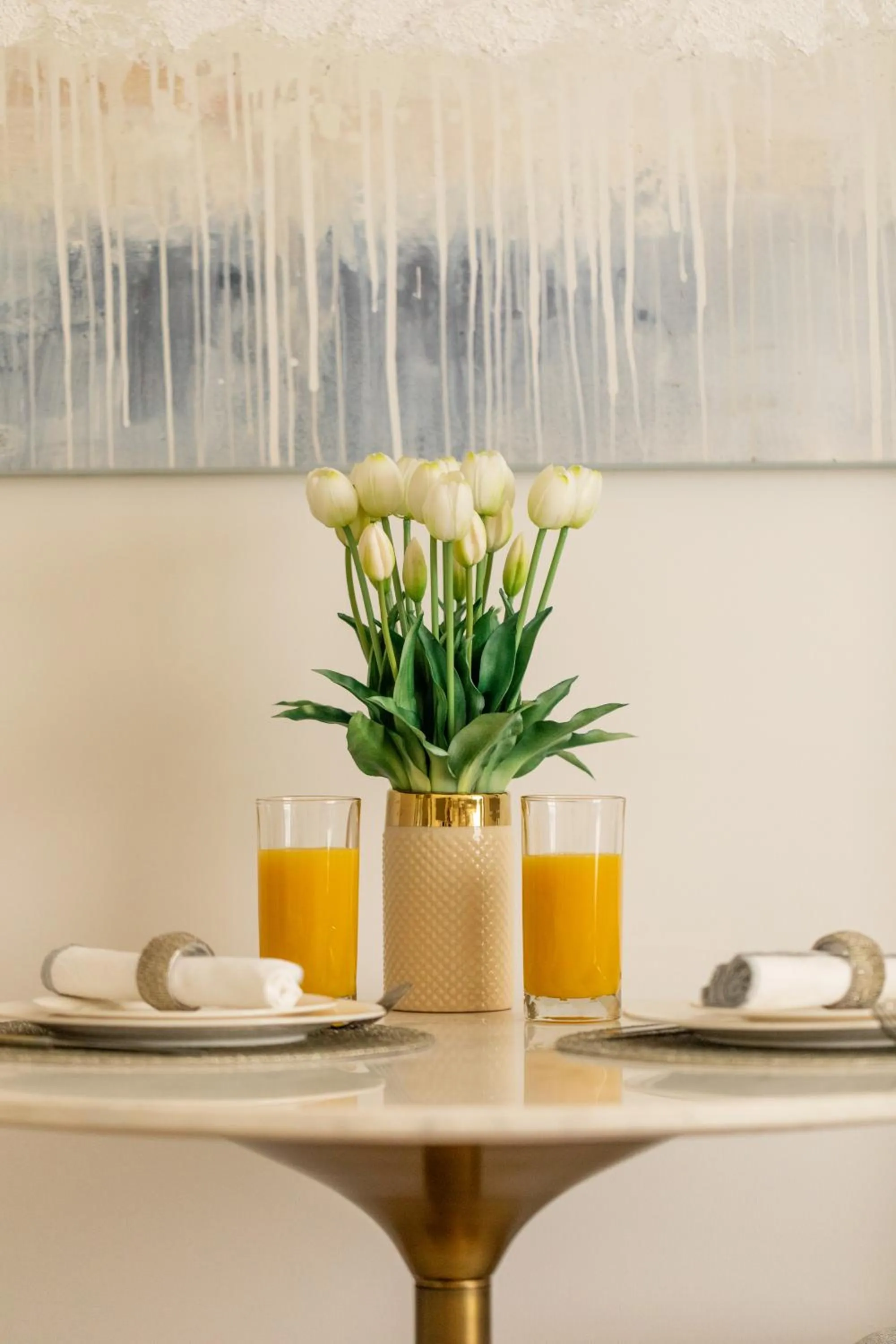 Decorative detail in Happy ACADEMIA JBR