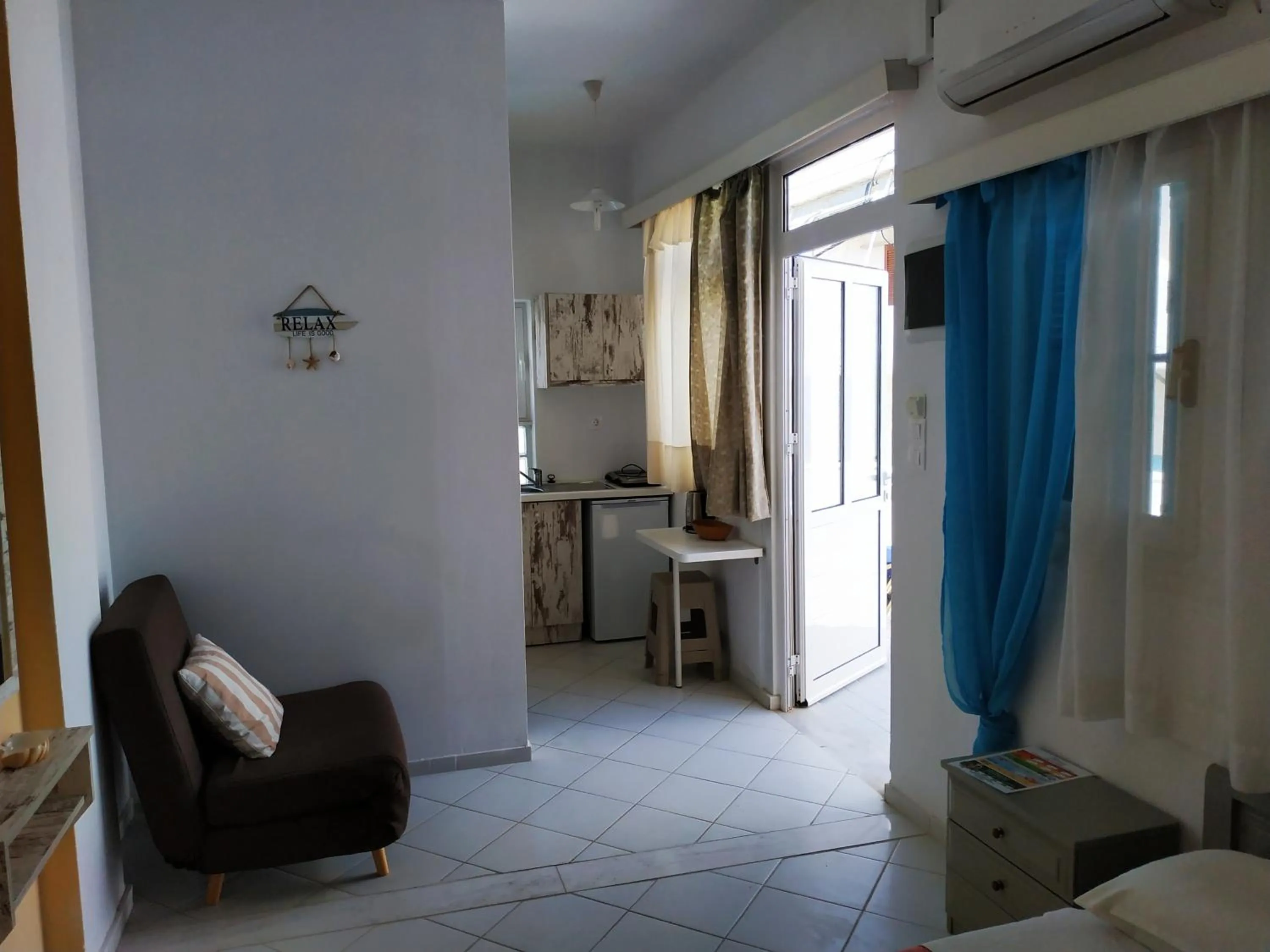 Bed in Renia Studios