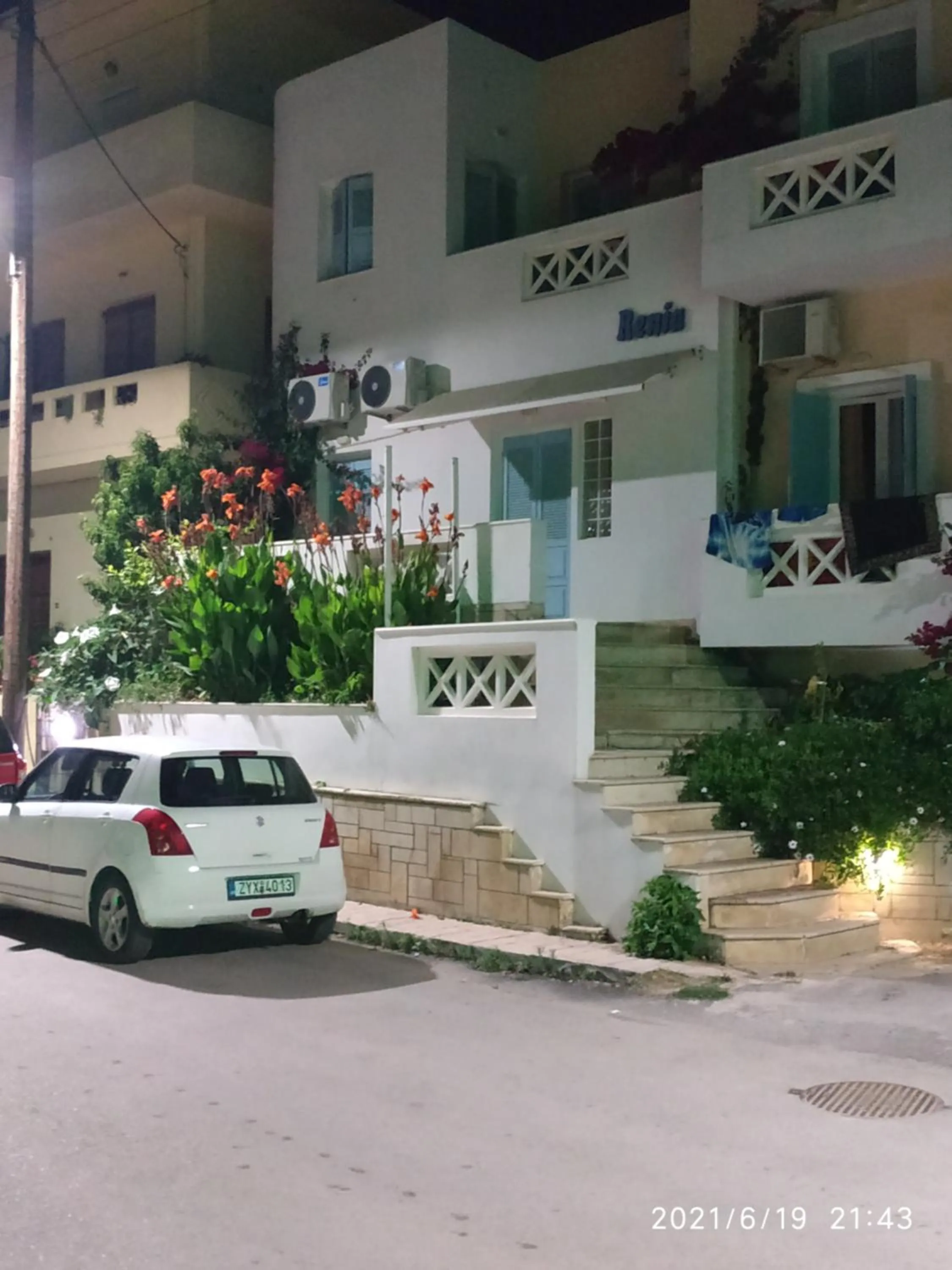 Property building in Renia Studios