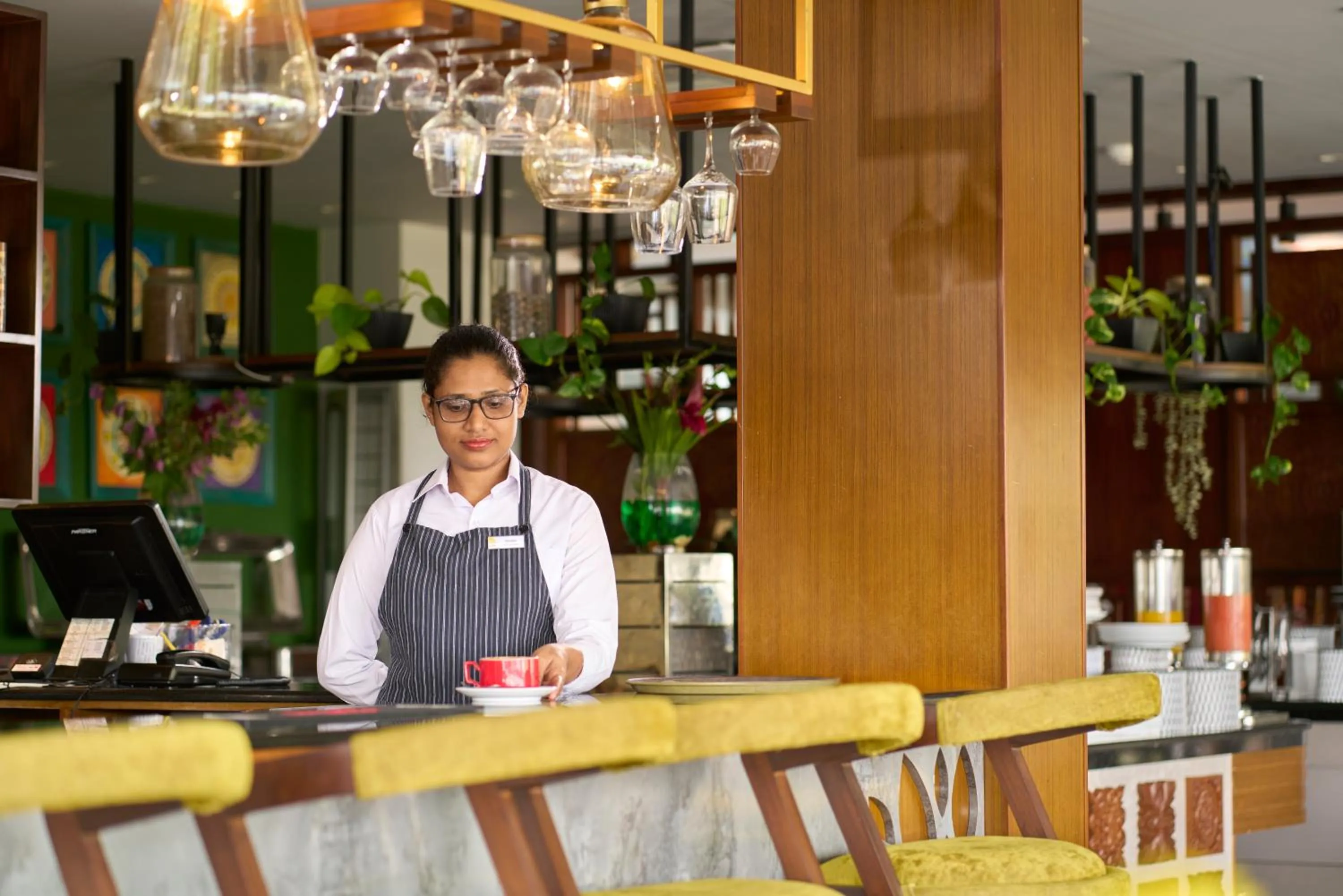 Restaurant/places to eat in Grand Serendib Hotel