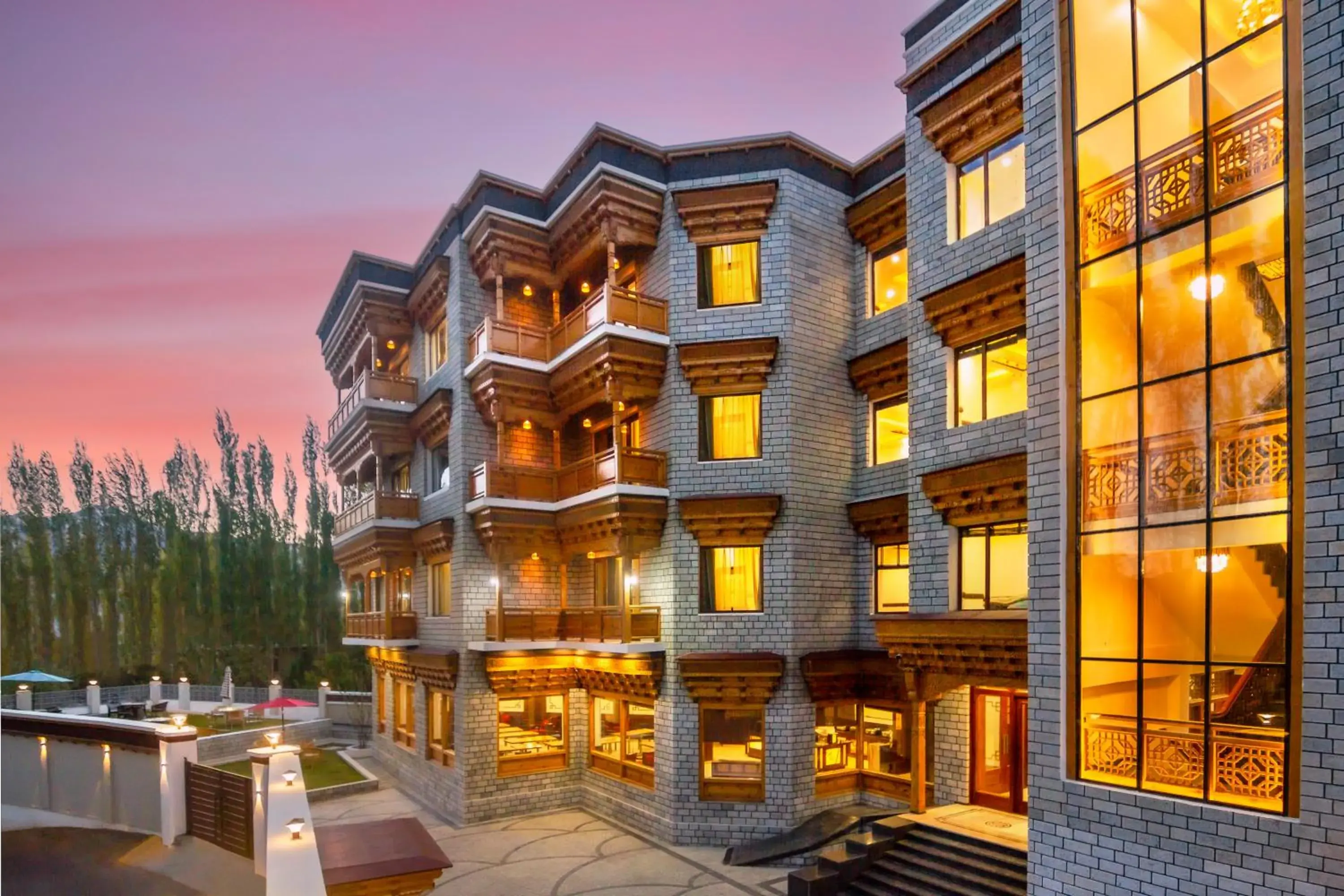 Hotel Gyalpo Residency - A Mountain View Luxury Hotel in Leh Hotel Gyalpo Residency - A Mountain View Luxury Hotel in Leh