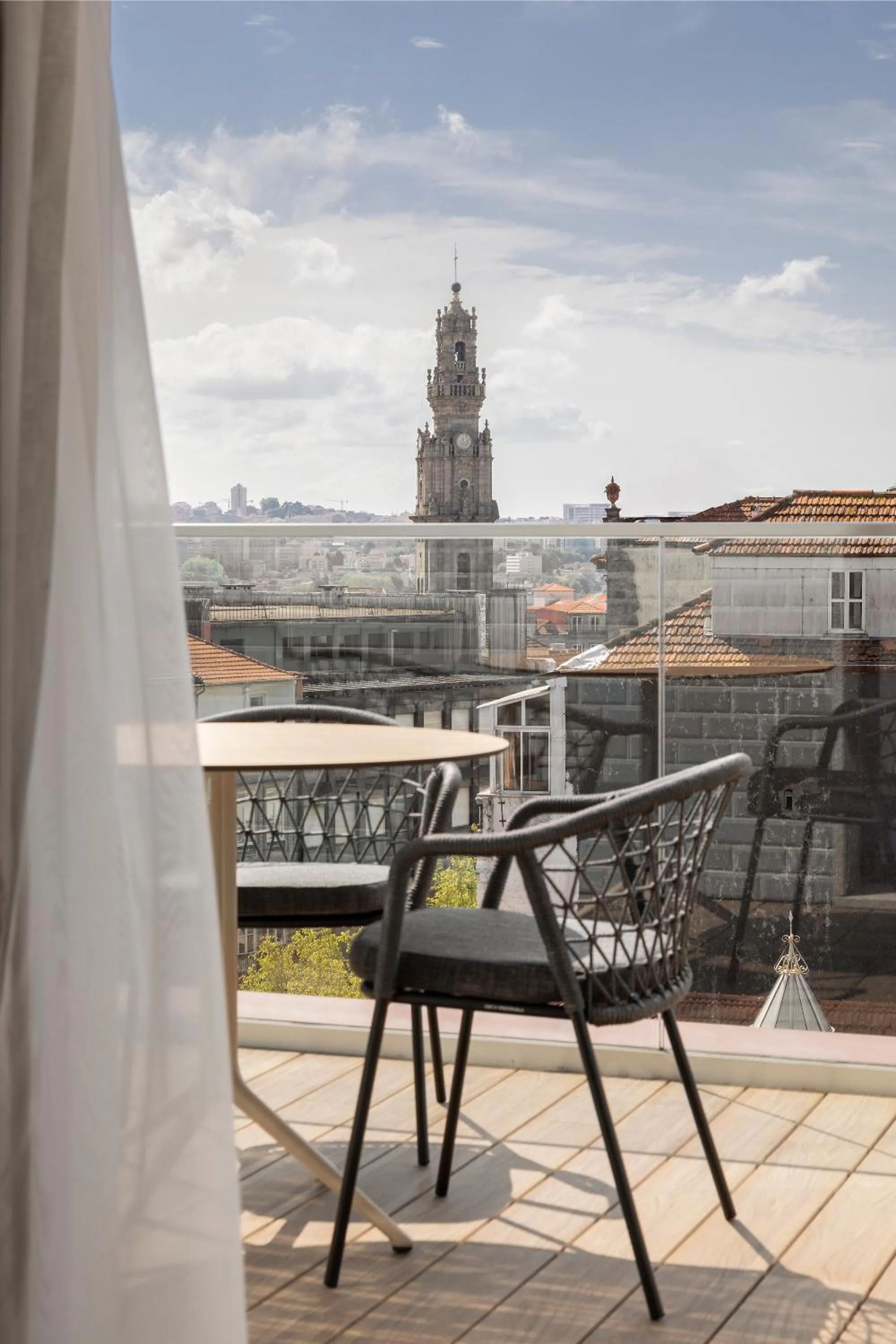 Wine & Books Porto Hotel - Small Luxury Hotels Of The World