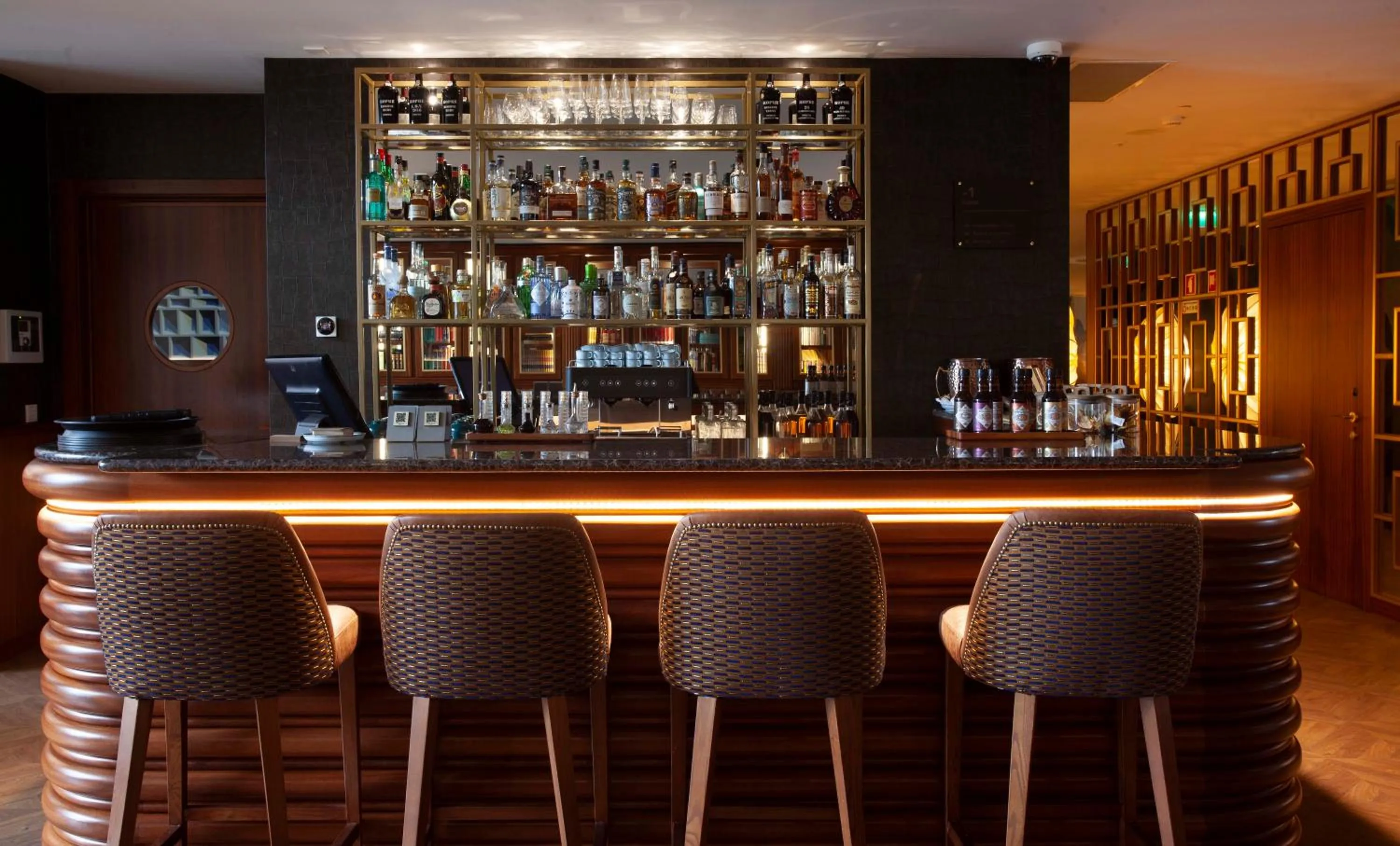 Lounge or bar in Wine & Books Porto Hotel - Small Luxury Hotels Of The World