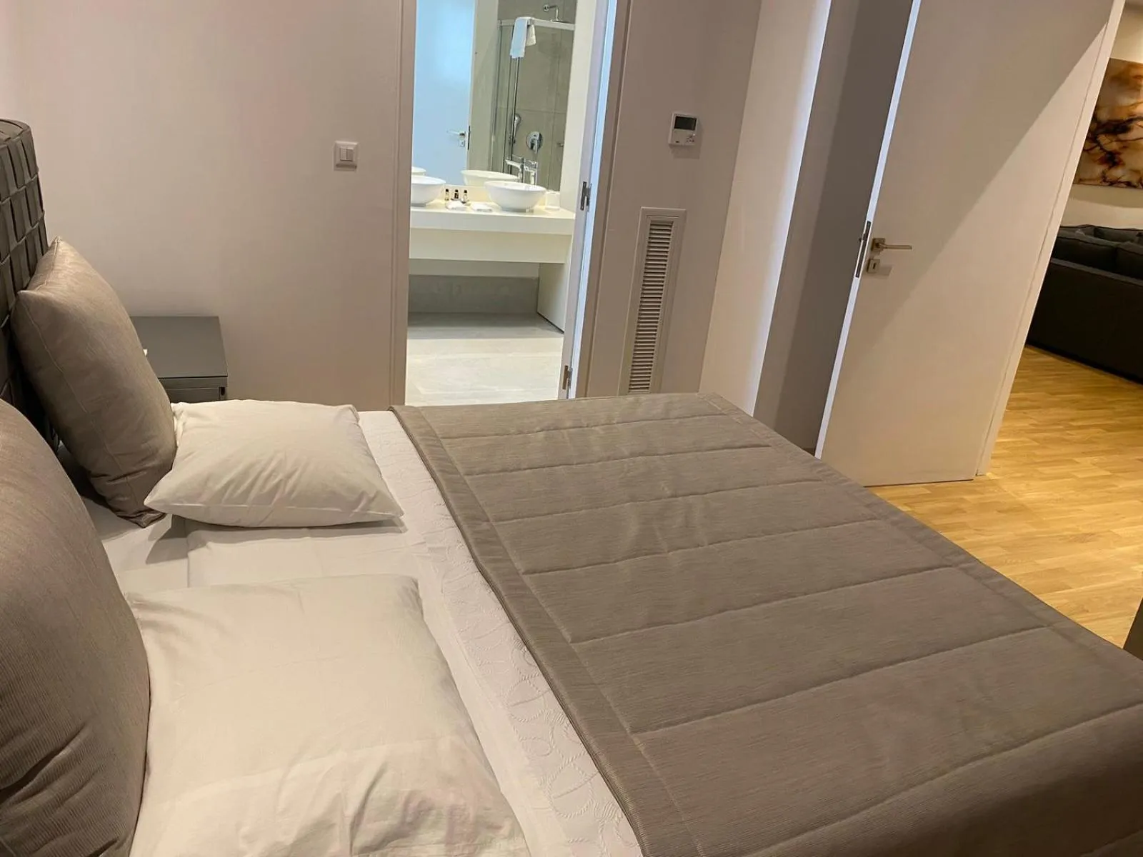 Bed in Theoxenia House Hotel