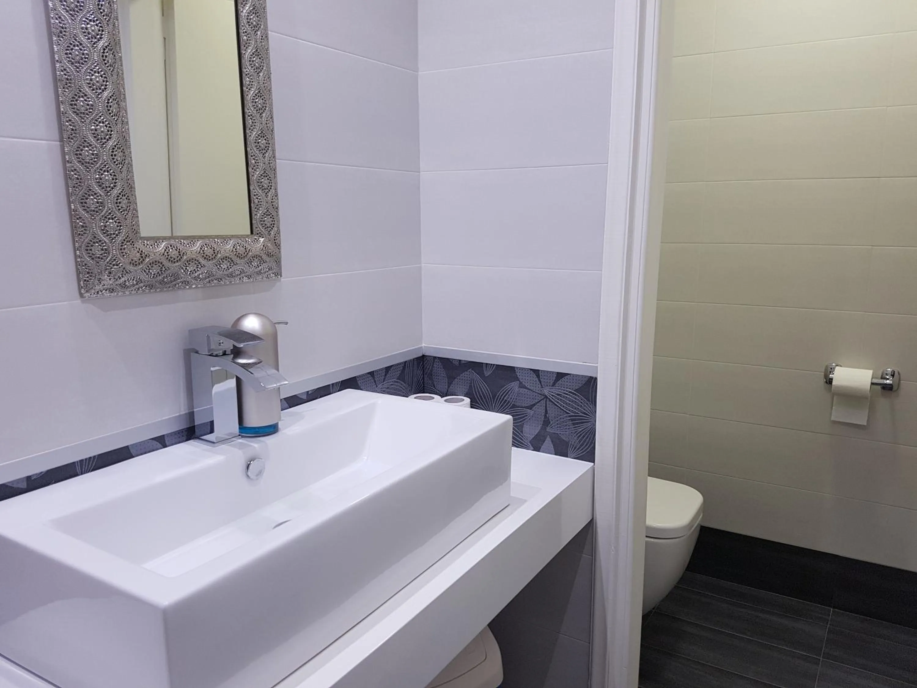 Area and facilities in Magic Hotel