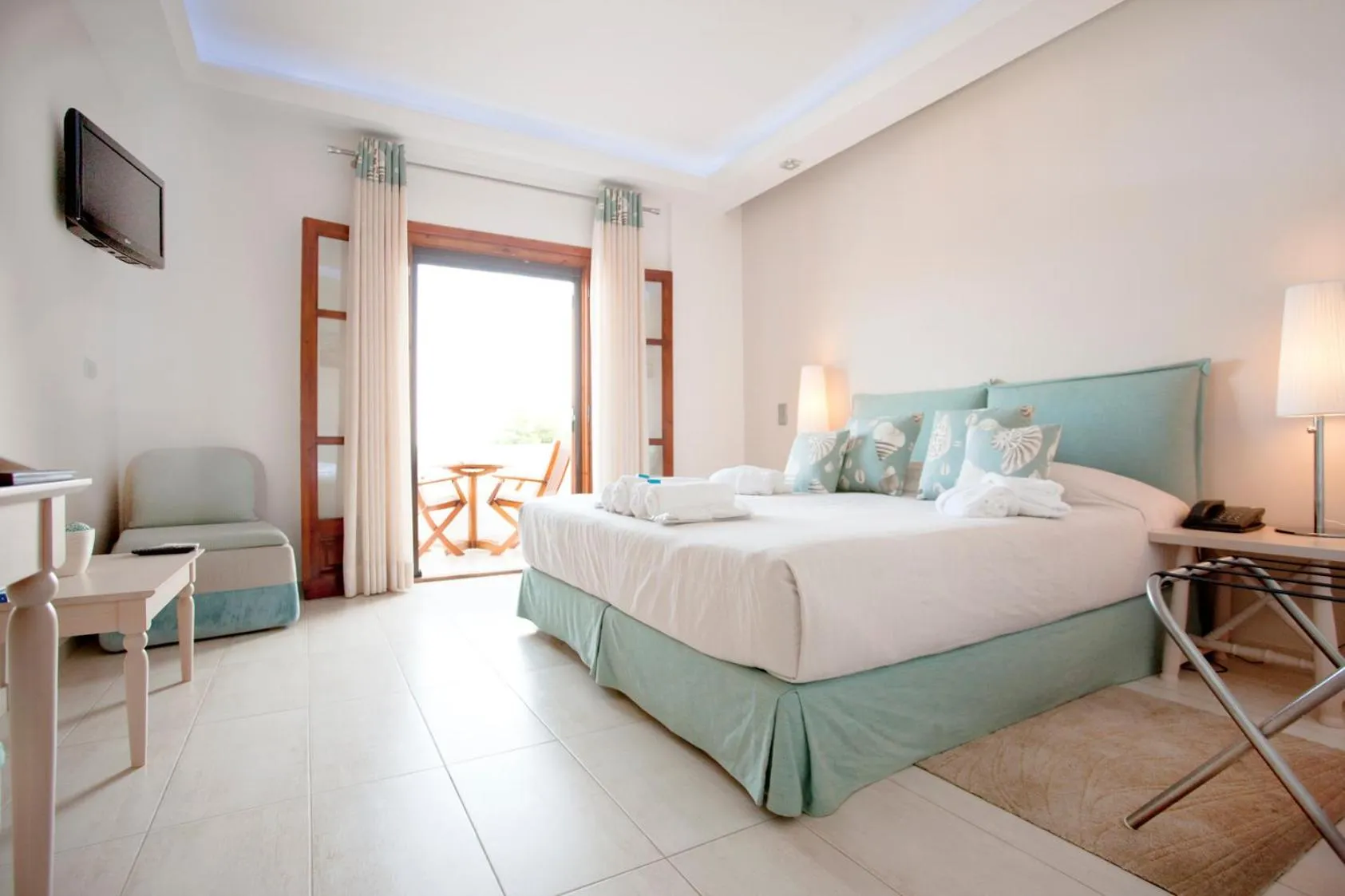 Bedroom, Bed in Magic Hotel