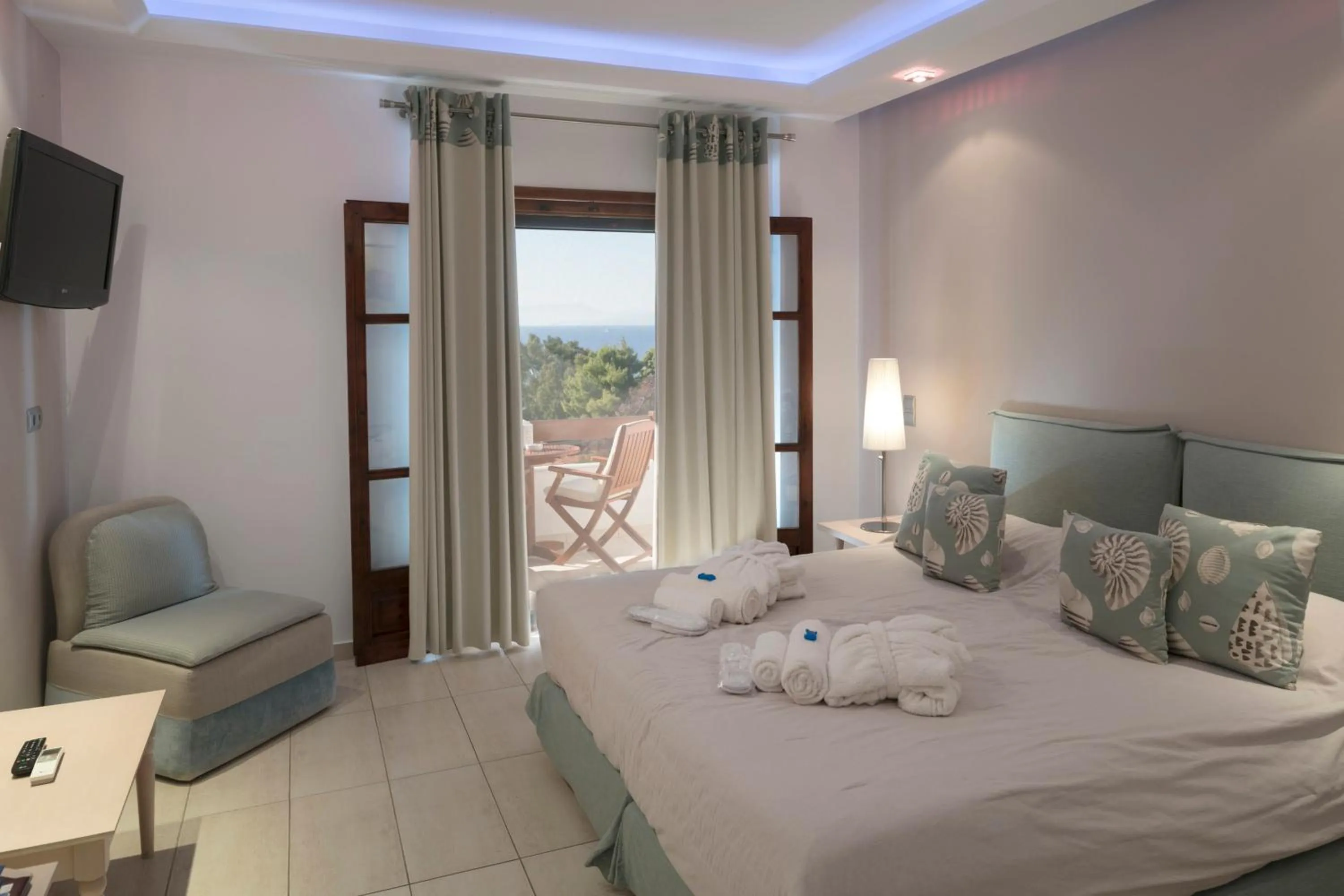 Bedroom, Bed in Magic Hotel