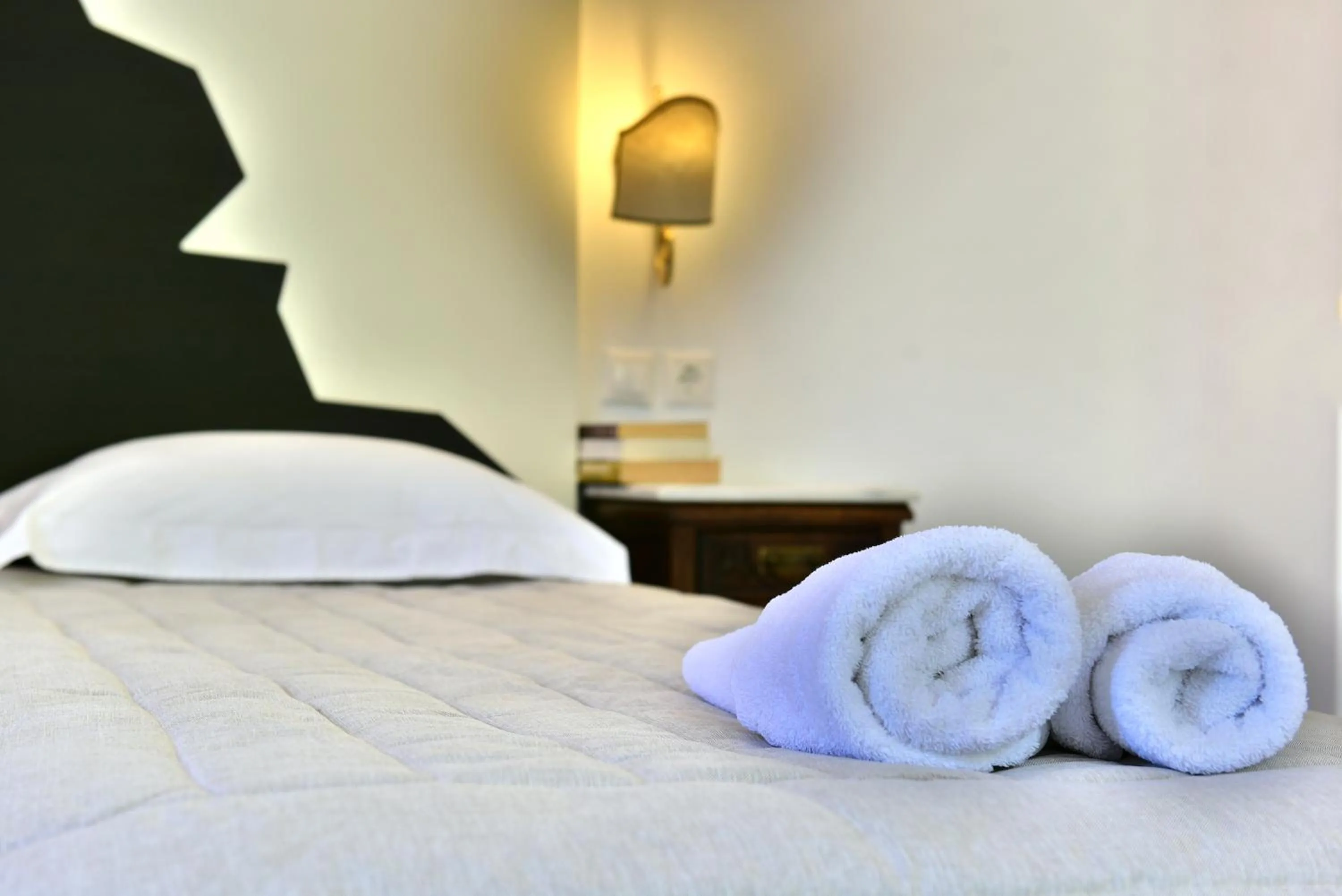 Bedroom, Bed in Mistral Hotel