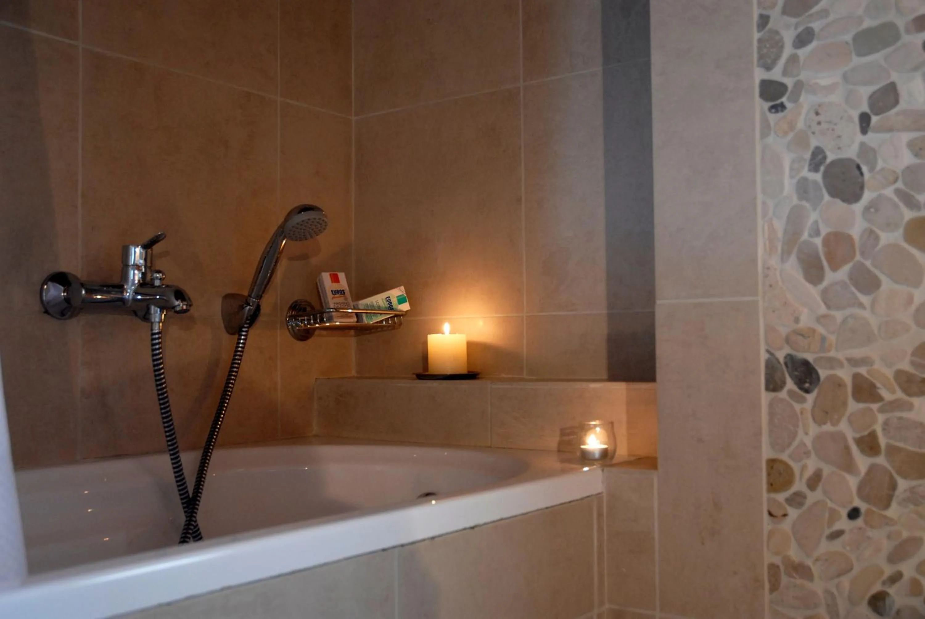 Bathroom in Mistral Hotel