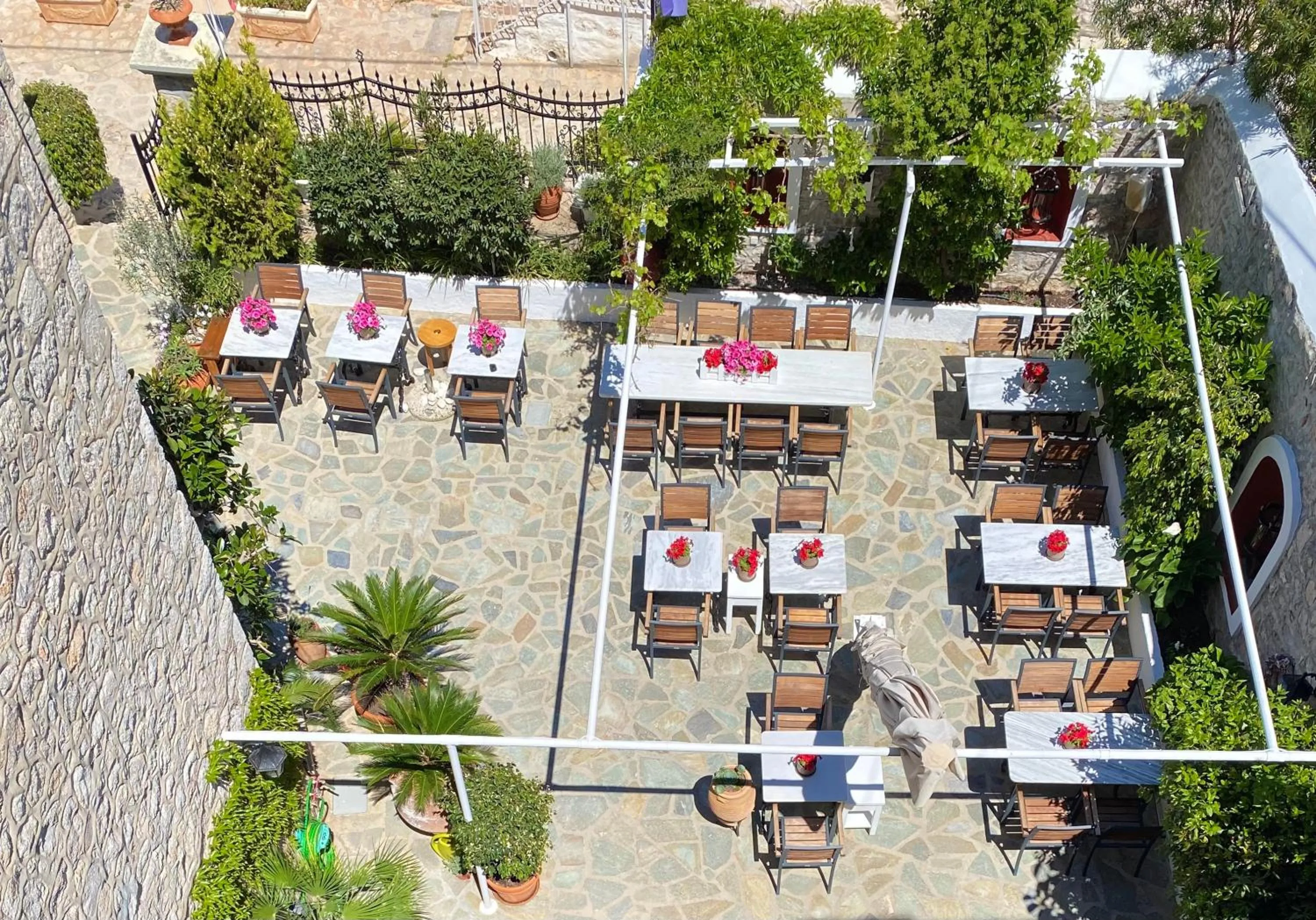 Property building in Mistral Hotel