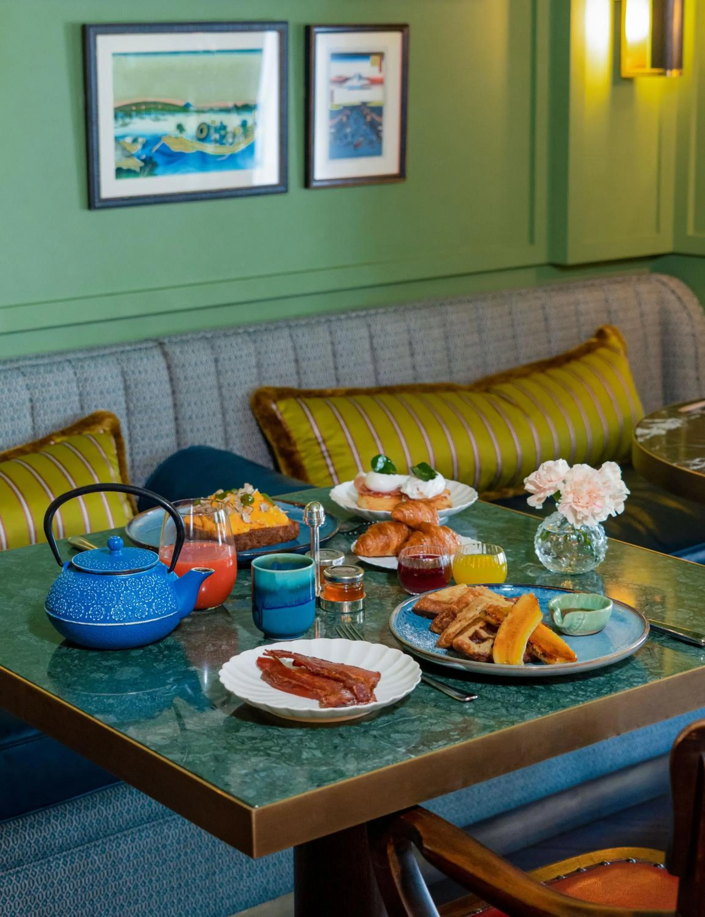 Breakfast in Beaverbrook Town House