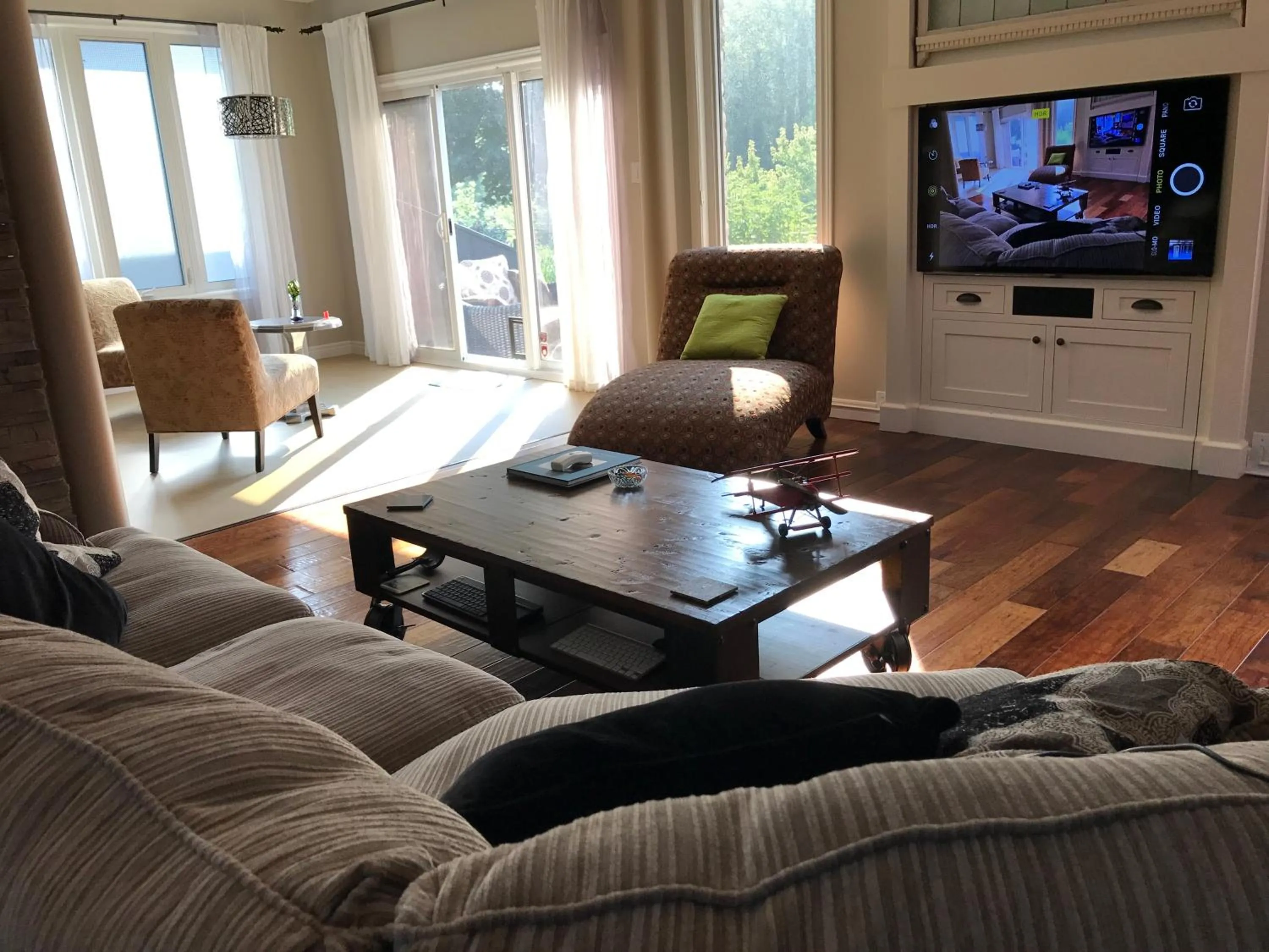 TV and multimedia in Cozy Luxury on the Thames in Ontario!