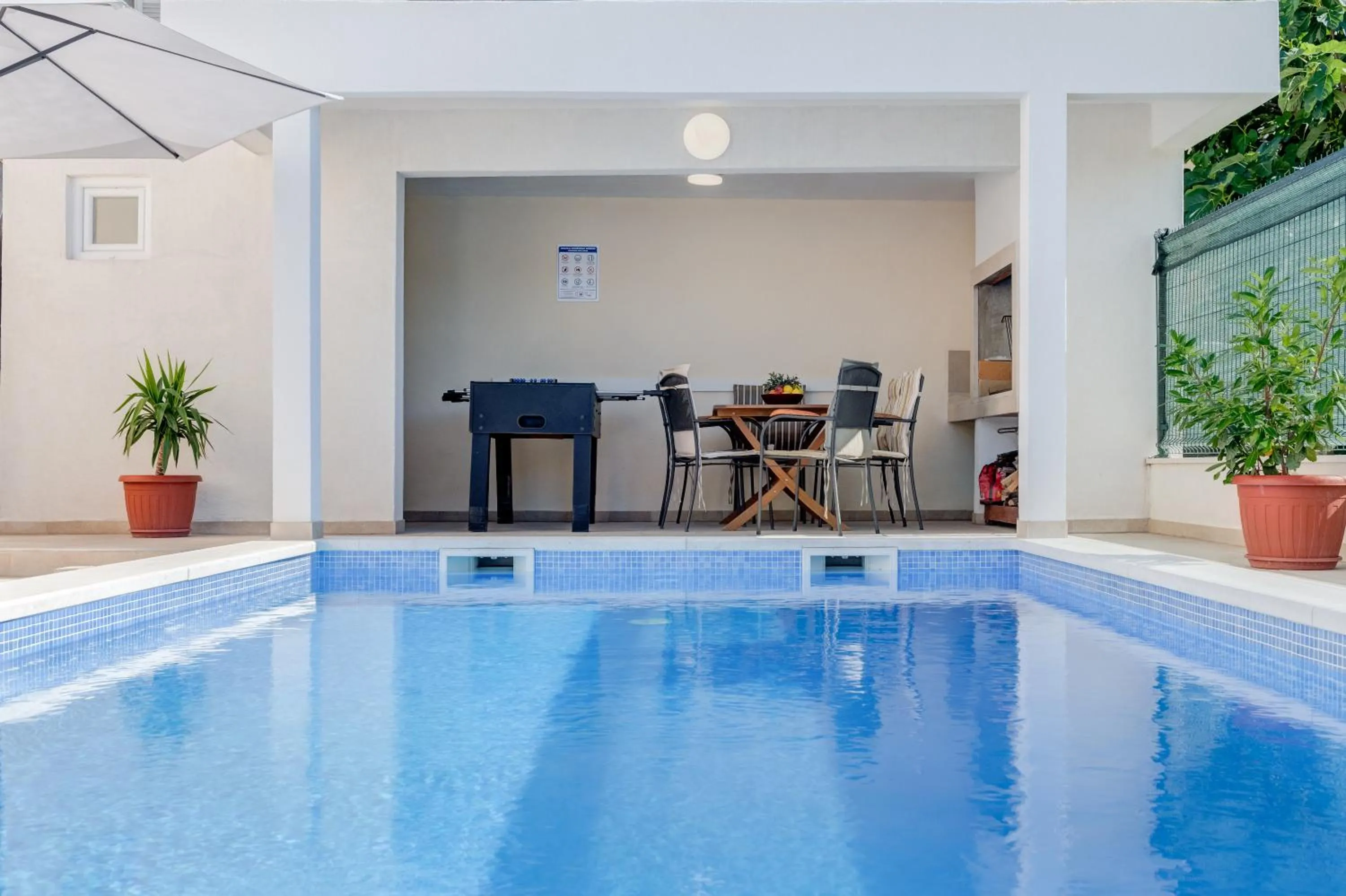 Dining area in Apartment Renata + PRIVATE swimming pool in SPLIT