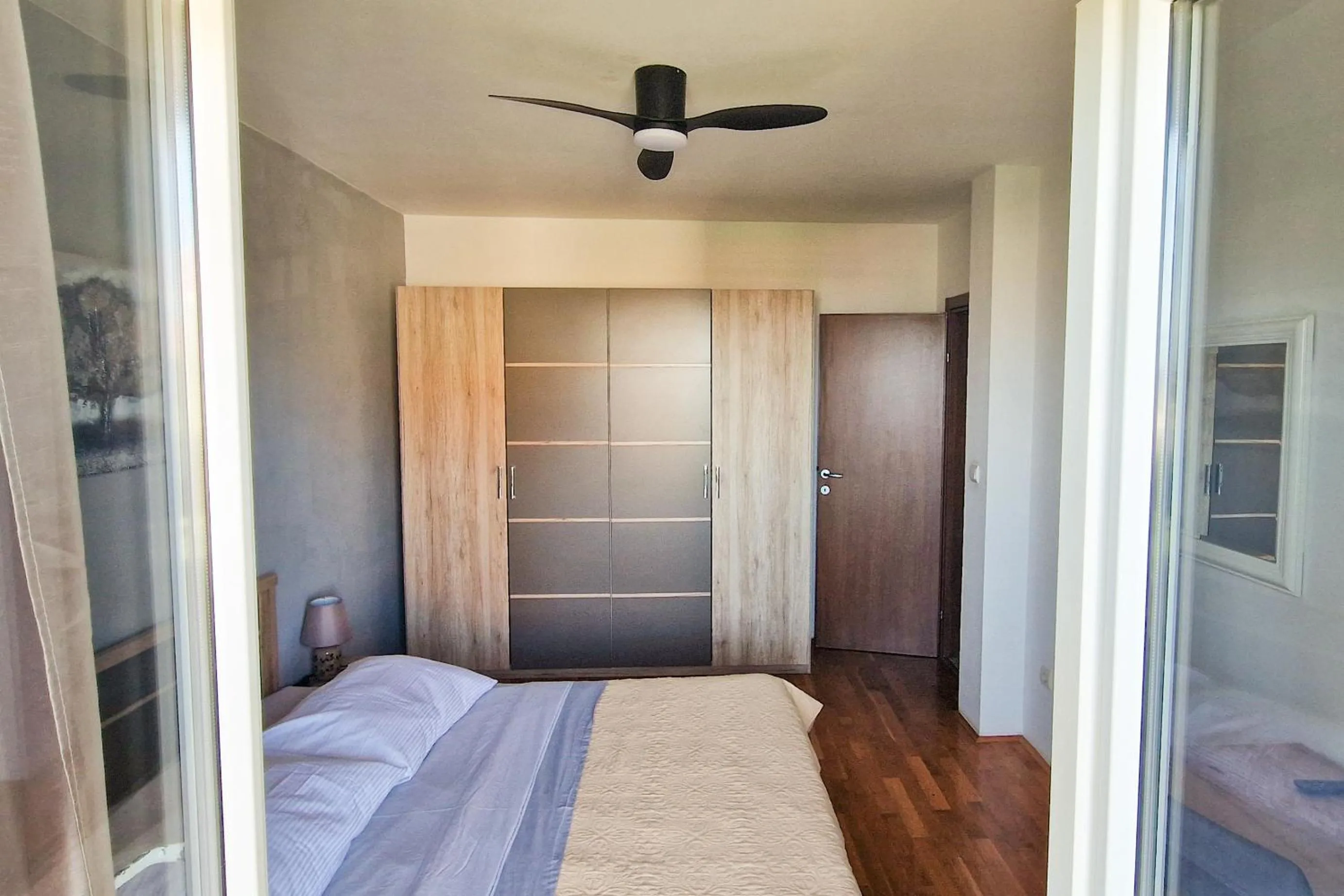 Bed in Apartment Renata + PRIVATE swimming pool in SPLIT