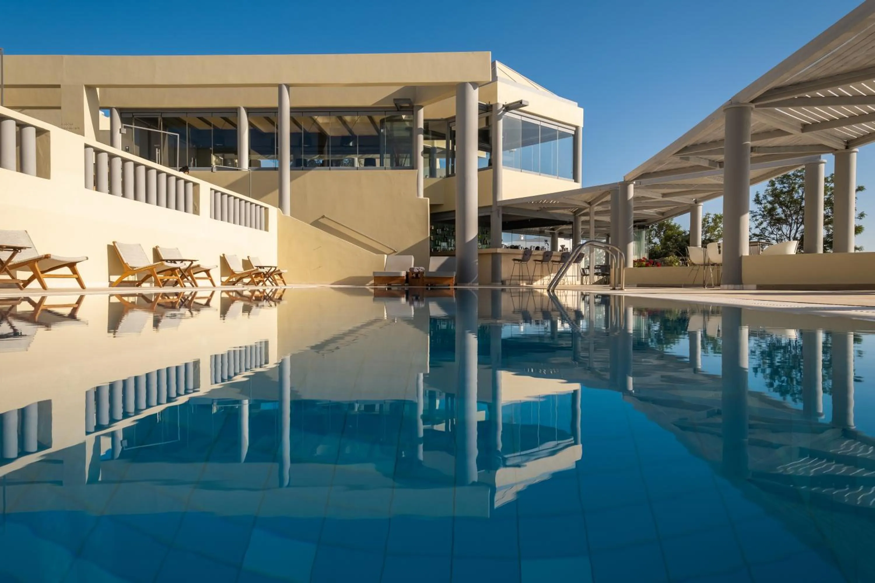 Swimming pool in The Majestic Hotel