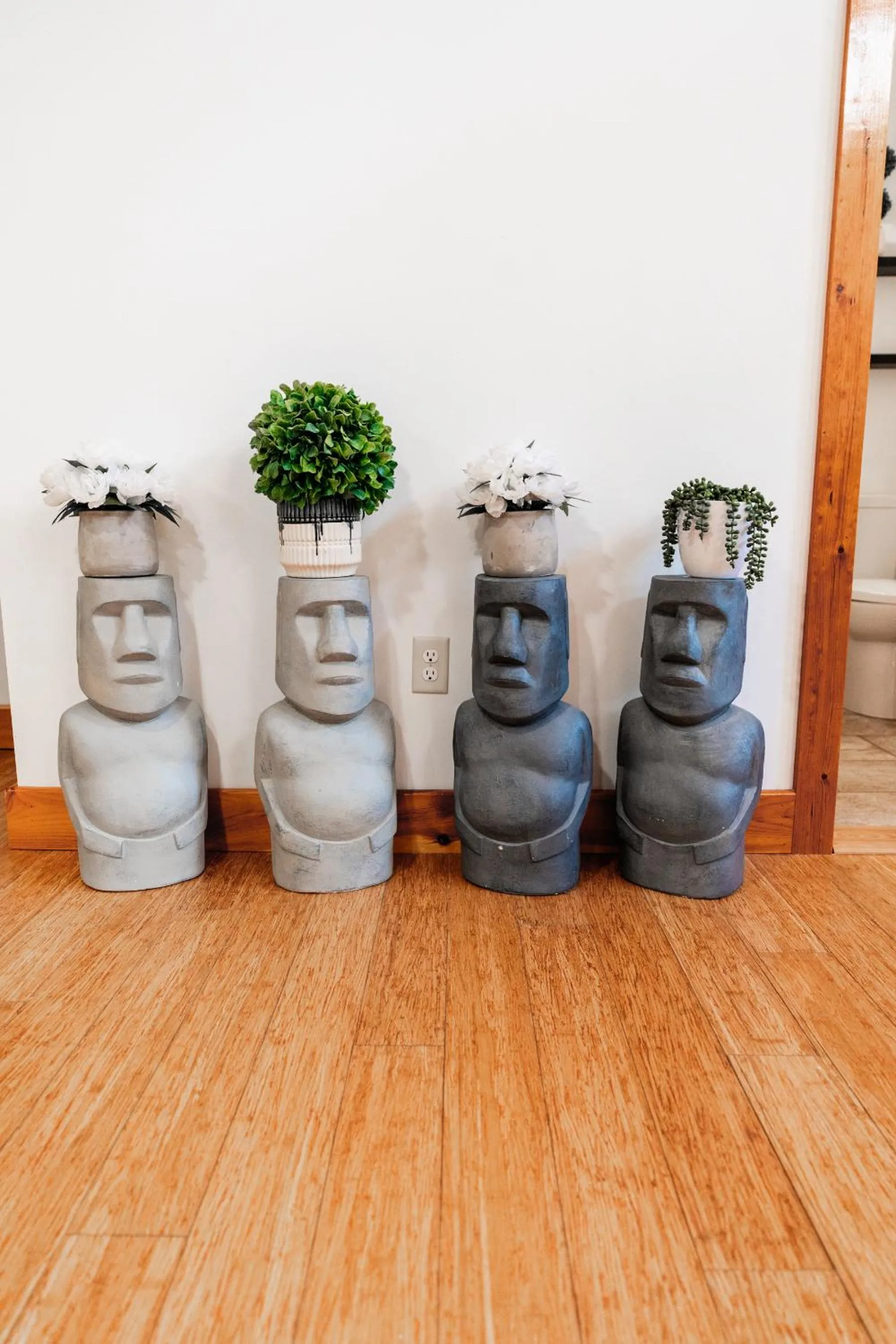 Decorative detail in Wolfjaw Lodge