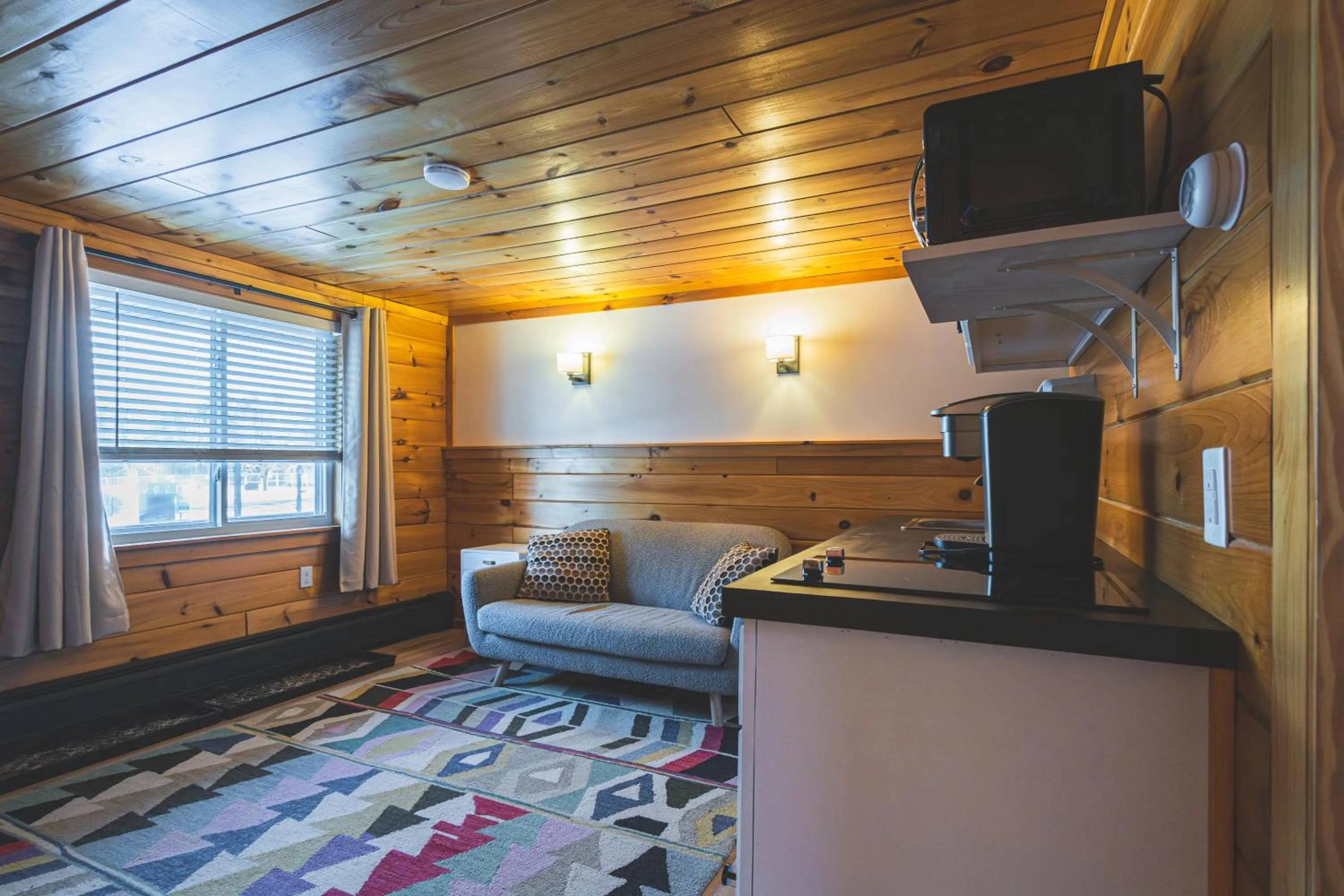 Kitchen or kitchenette in Wolfjaw Lodge