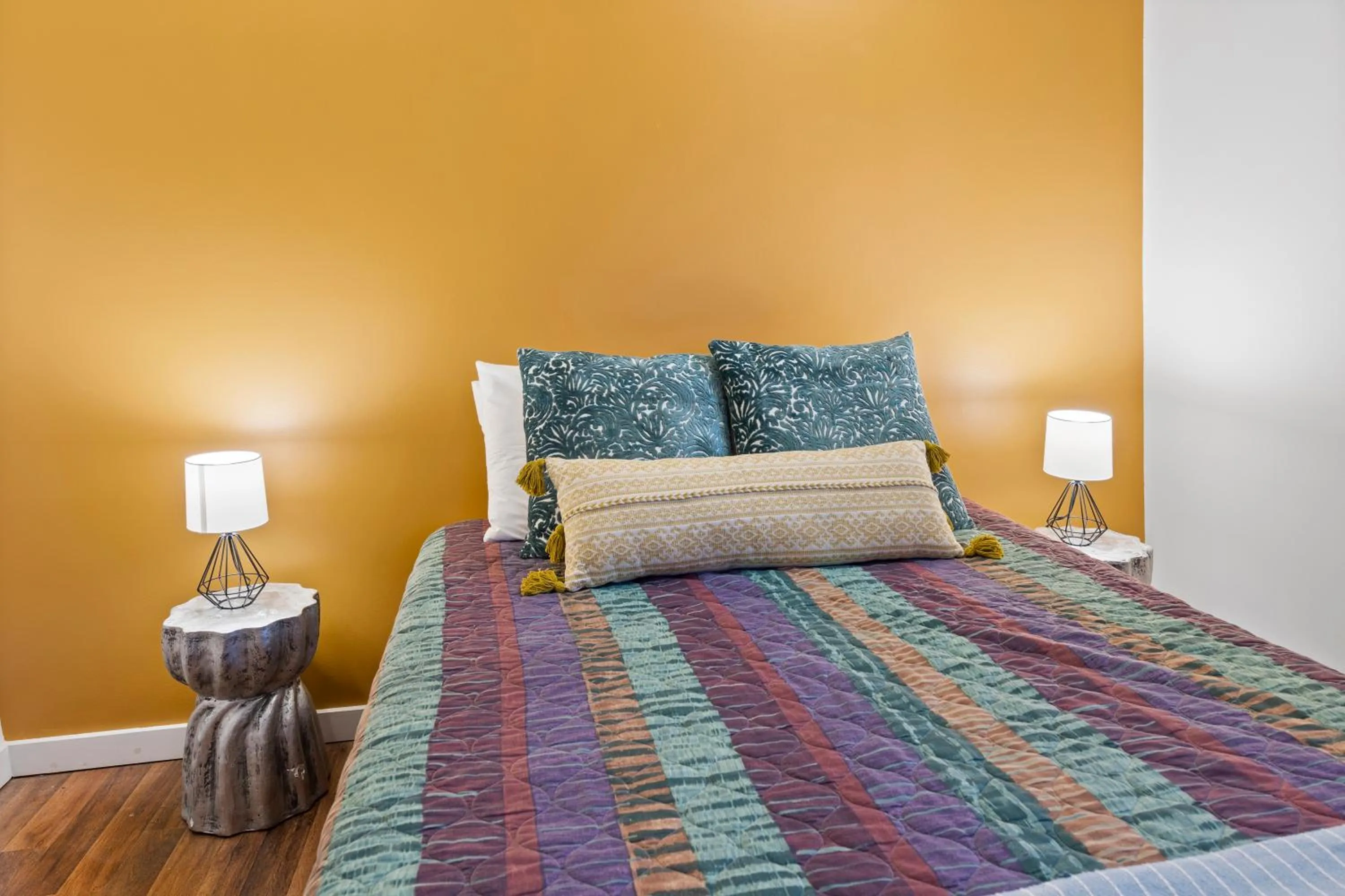 Bed in Wolfjaw Lodge