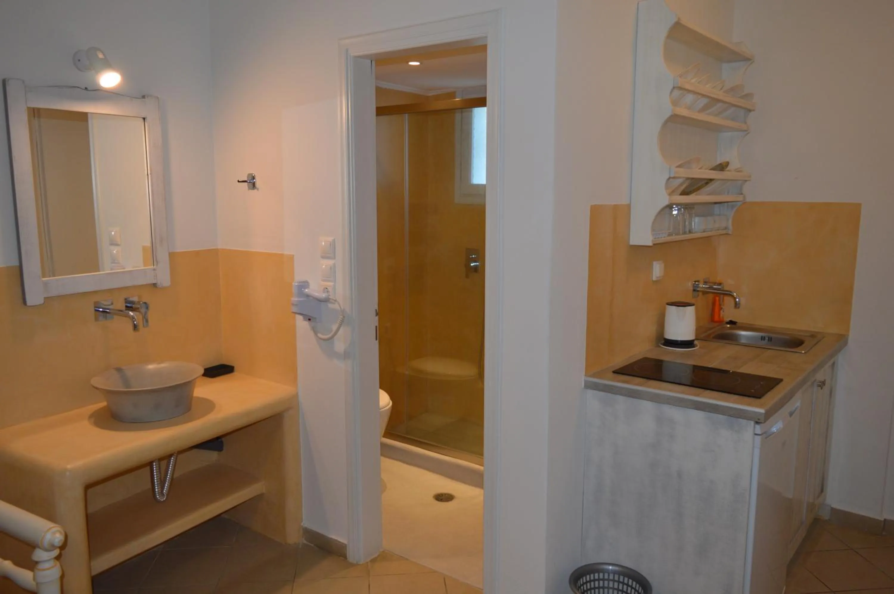 Kitchen or kitchenette in Agios Prokopios Hotel