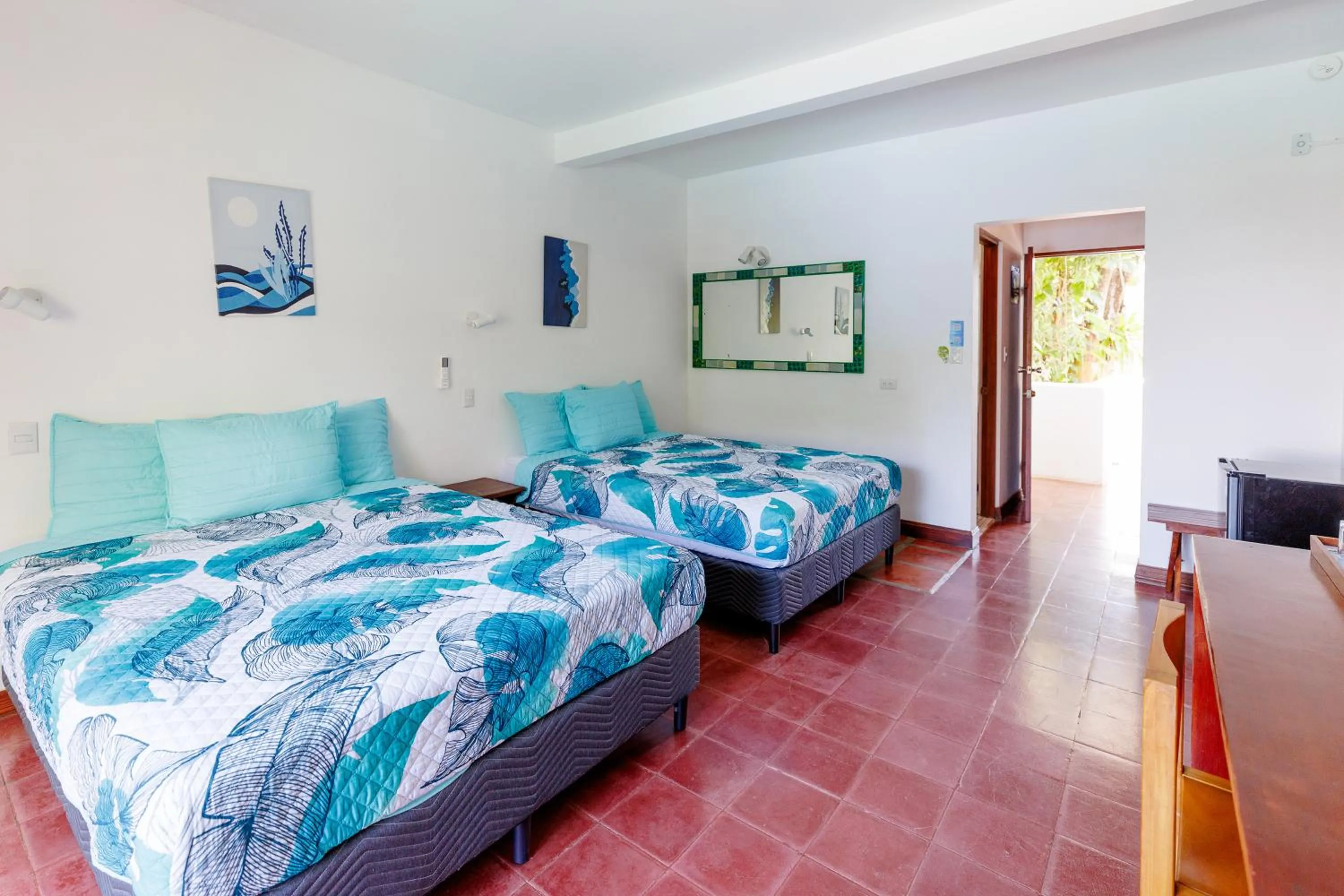 Bedroom, Bed in Hotel Planeta Sano