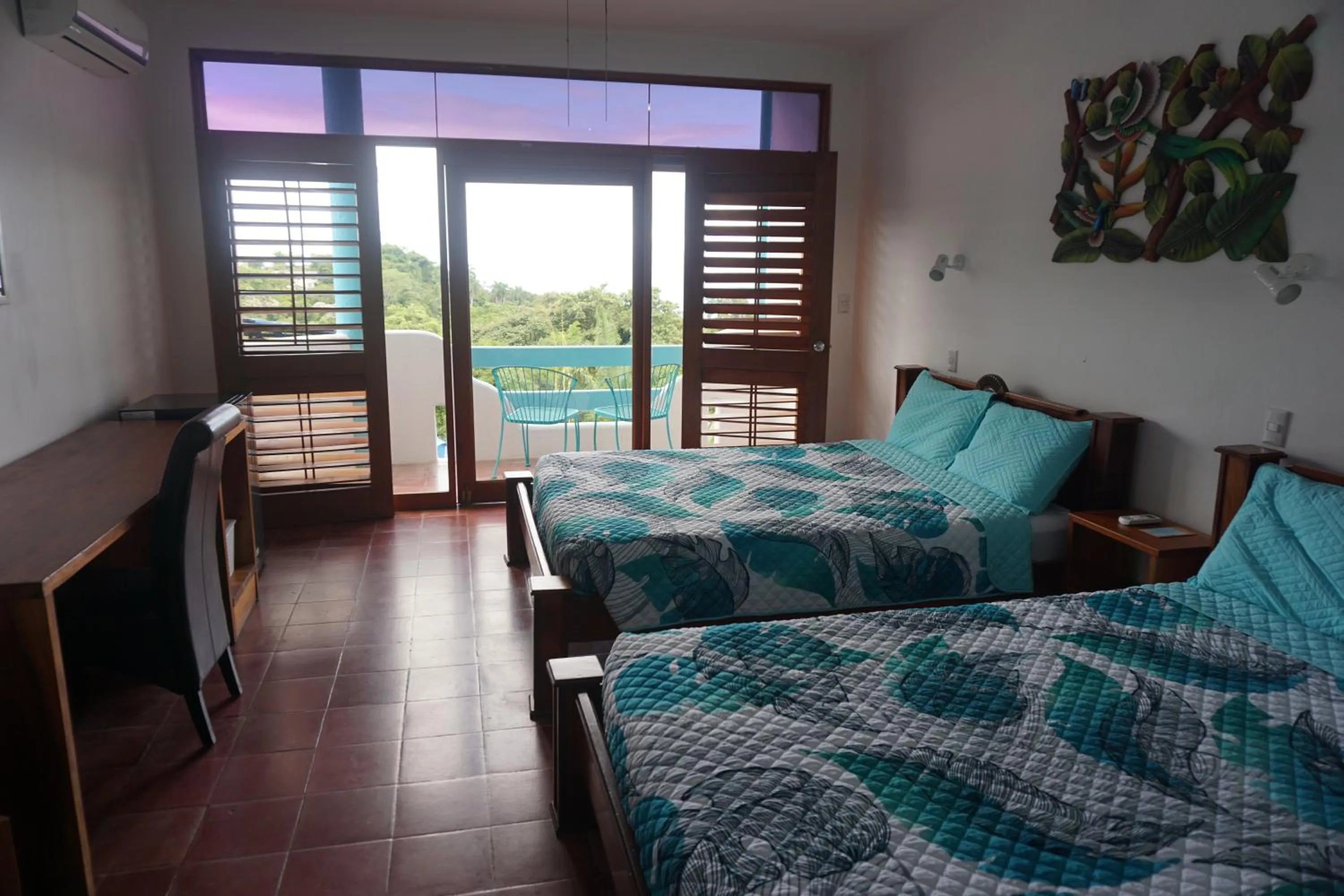 Patio, Bed in Hotel Planeta Sano