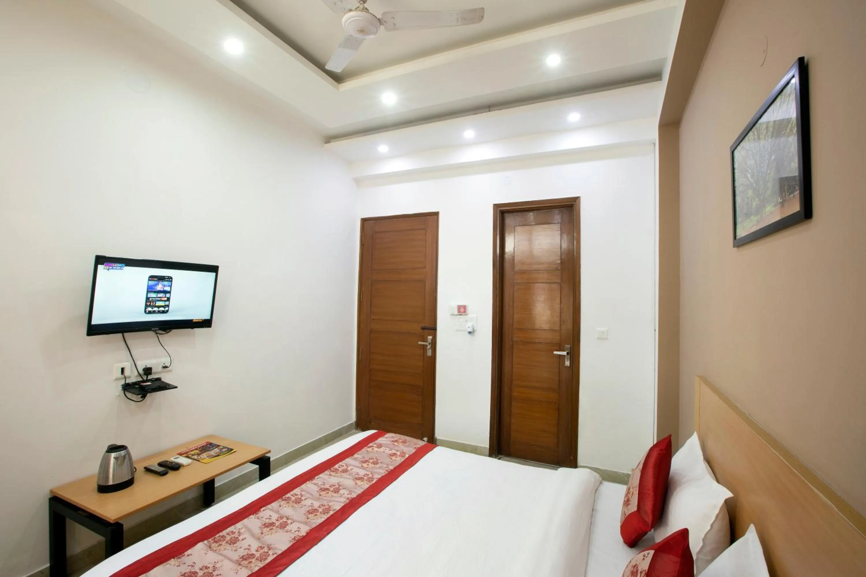 Bed in Hotel Surya Palace By Aura