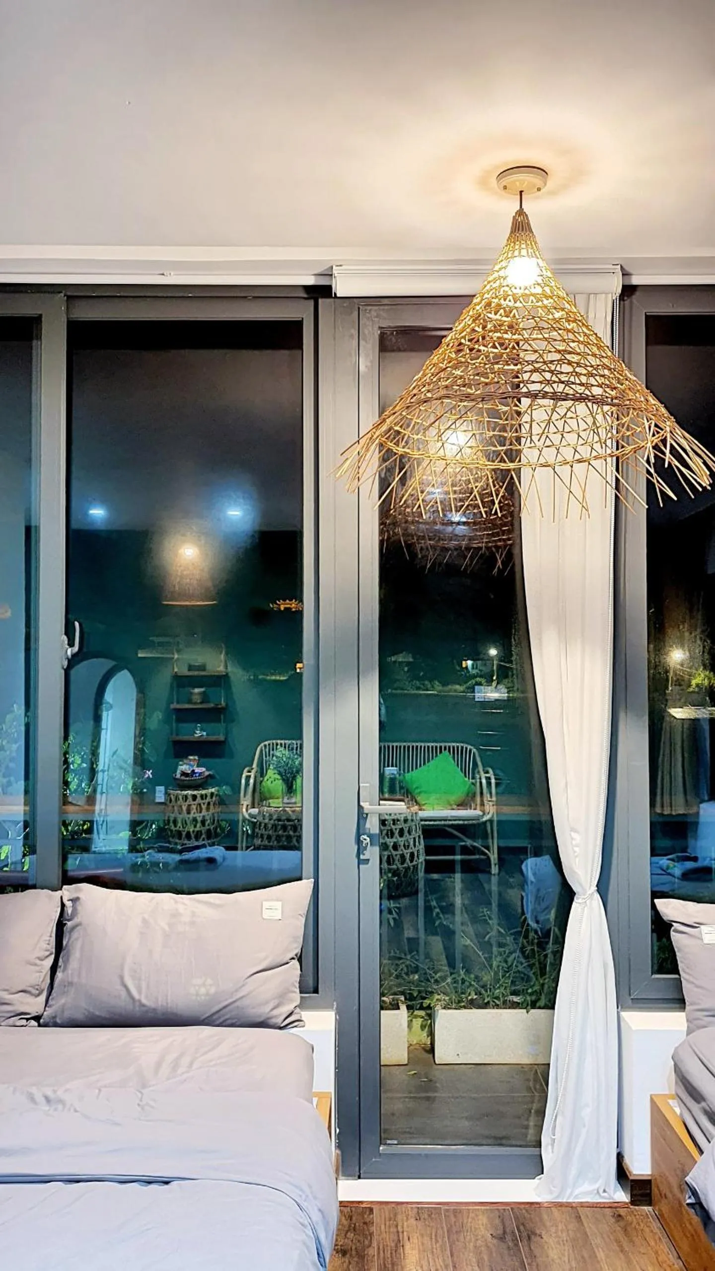 Night, Bed in Nhà Sói Homestay Da Lat