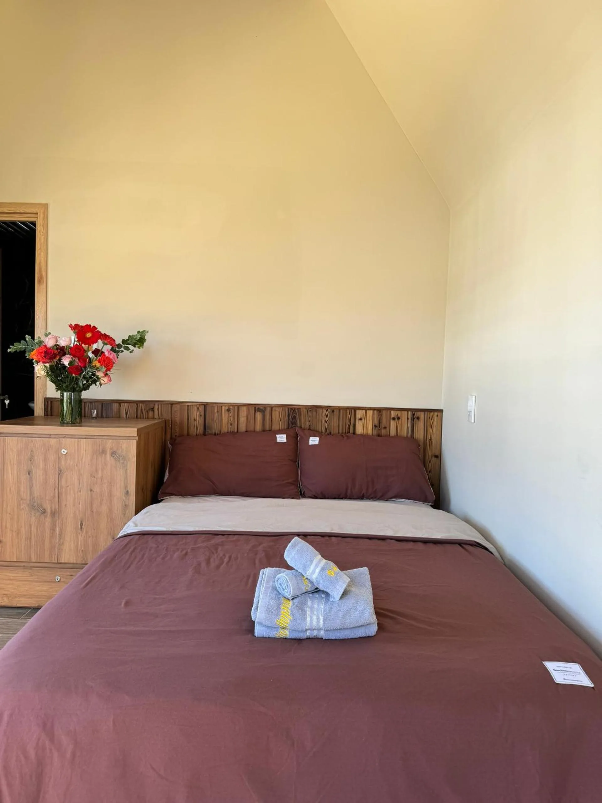 Photo of the whole room, Bed in Nhà Sói Homestay Da Lat