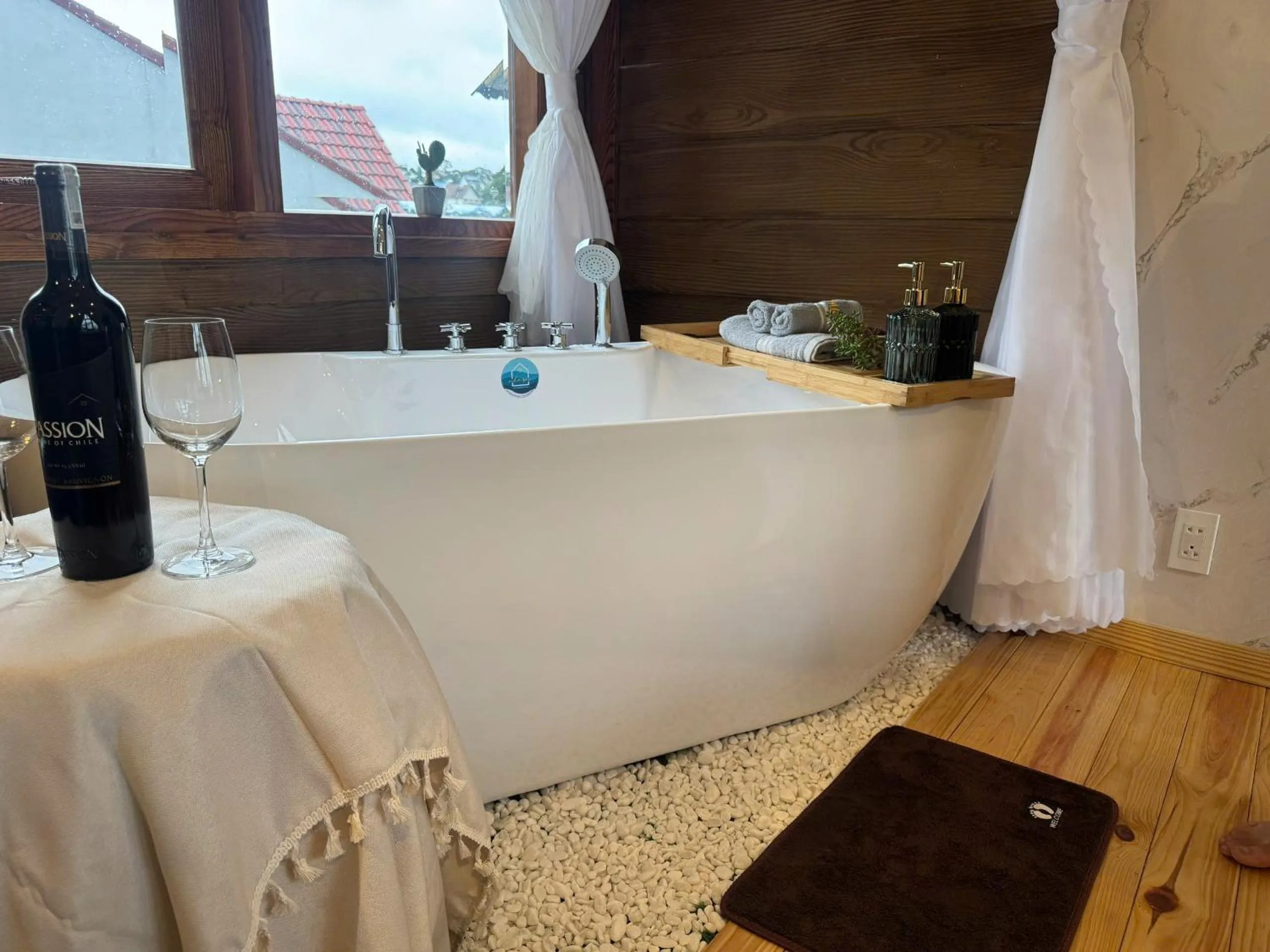 Bath in Nhà Sói Homestay Da Lat