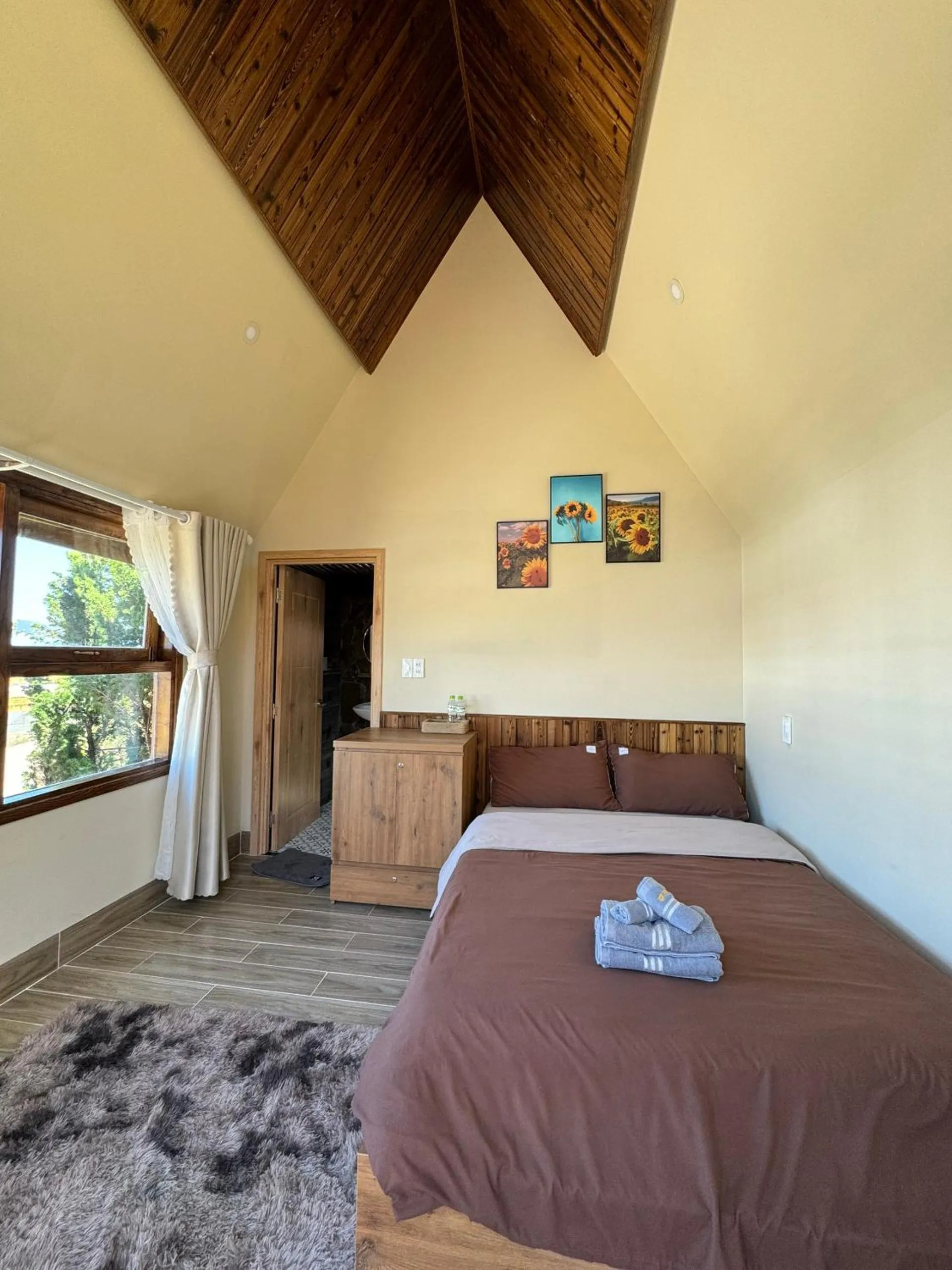 Bedroom, Bed in Nhà Sói Homestay Da Lat