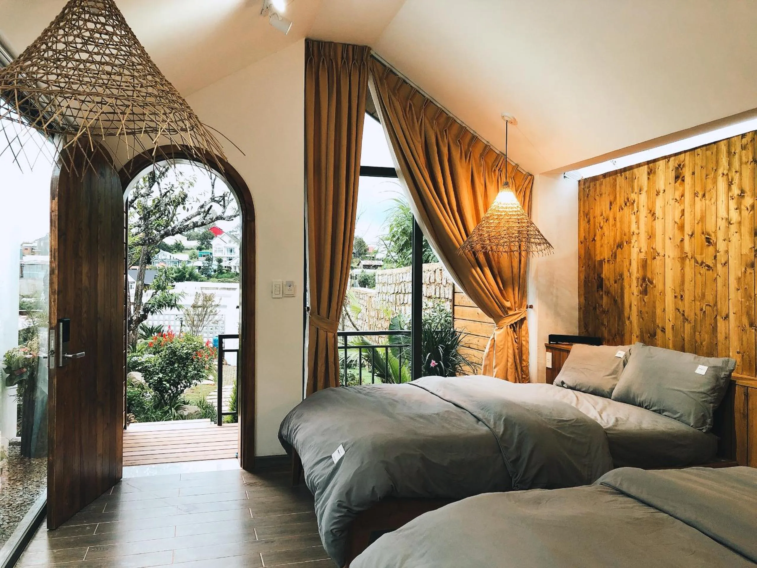 Photo of the whole room, Bed in Nhà Sói Homestay Da Lat