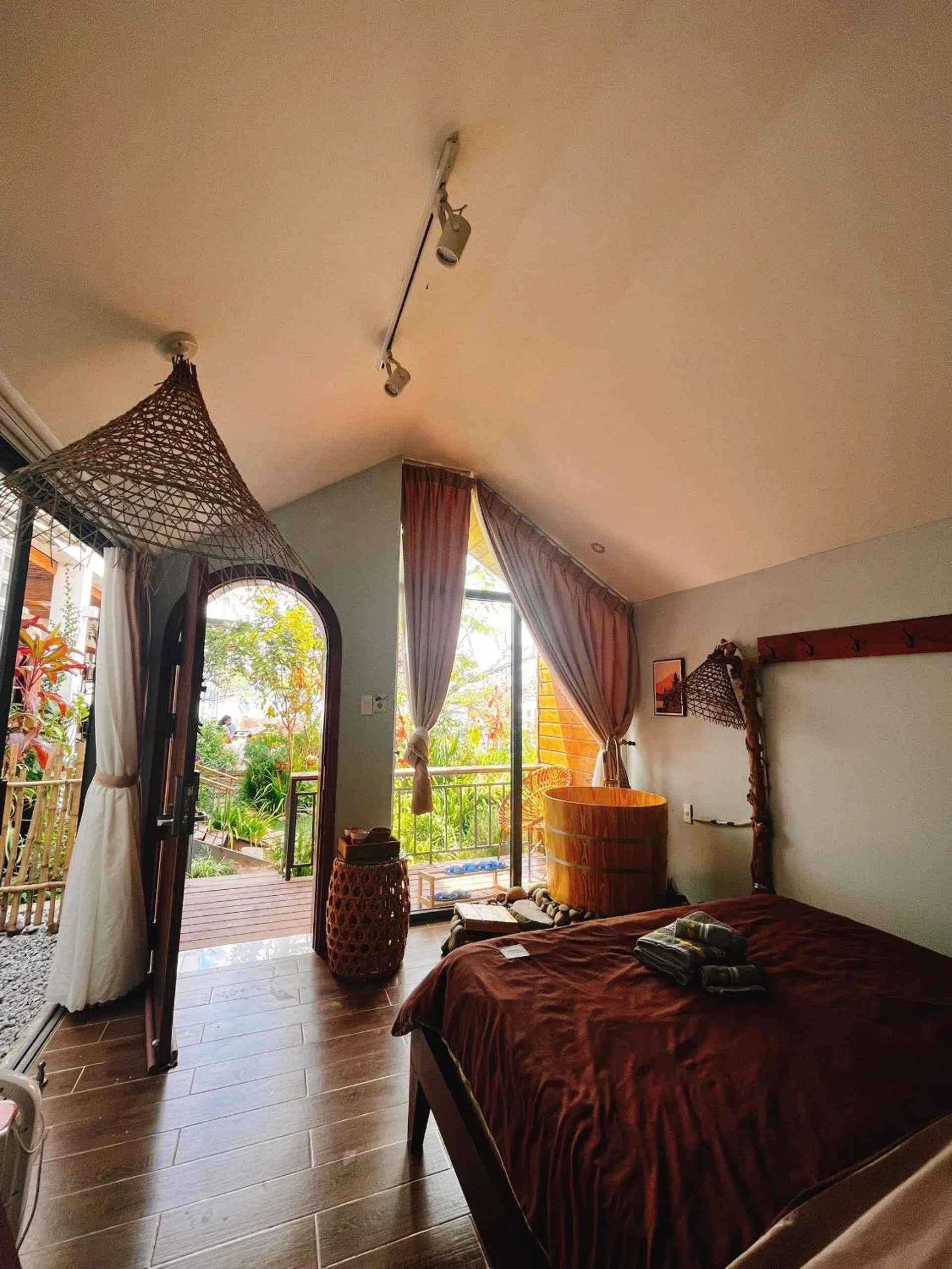 Photo of the whole room, Bed in Nhà Sói Homestay Da Lat